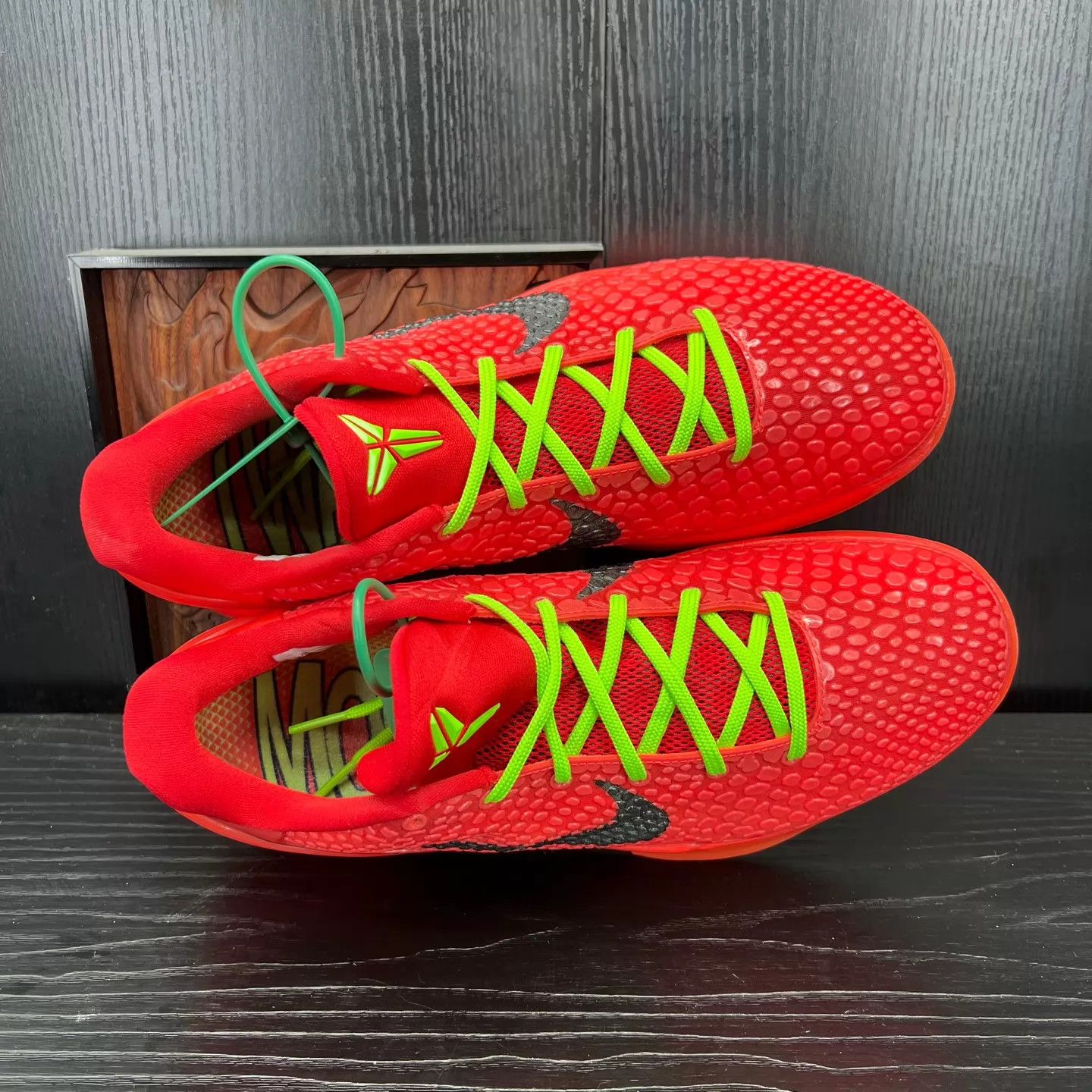 Nike zk6 Reverse Green Hornet 44 like new worn once Size US 11 / EU 44 - 6 Thumbnail