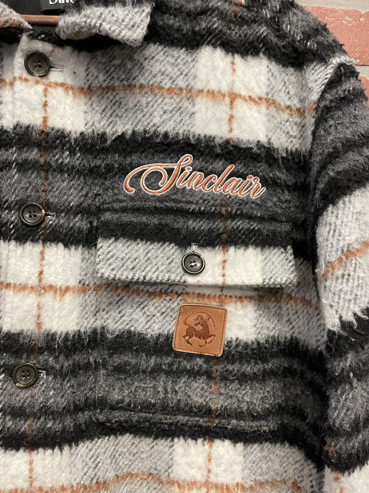 Sinclair Global Size XL - Sinclair Global Flannel Button Up “SOLD OUT” Size US XL / EU 56 / 4 - 4 Thumbnail