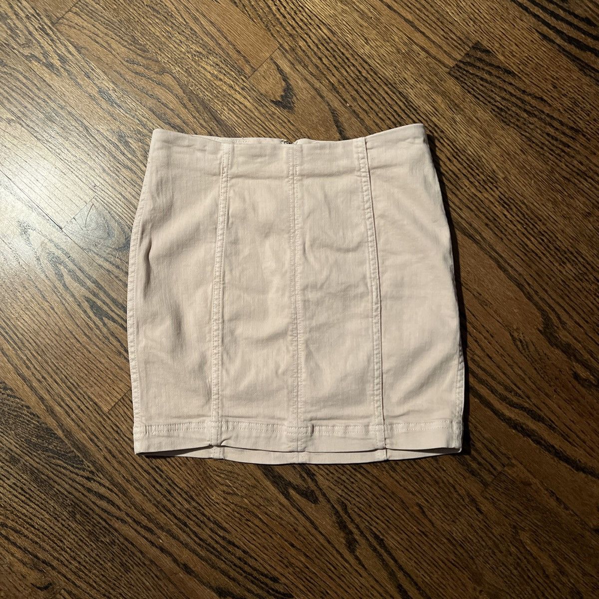 Free People FREE PEOPLE NWOT Women's Paneled Light Pink Tone Mini Skirt Size 25" / US 0 / IT 36 - 1 Thumbnail