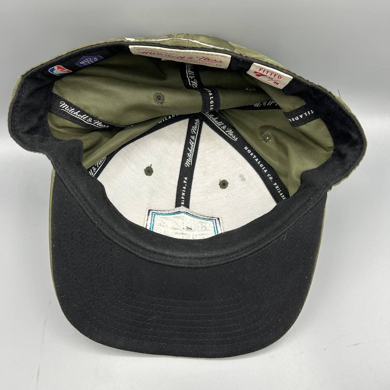 Mitchell & Ness Charlotte Hornets Buzz City Hat Men 7 5/8 Camo Fitted Cap Size ONE SIZE - 2 Thumbnail