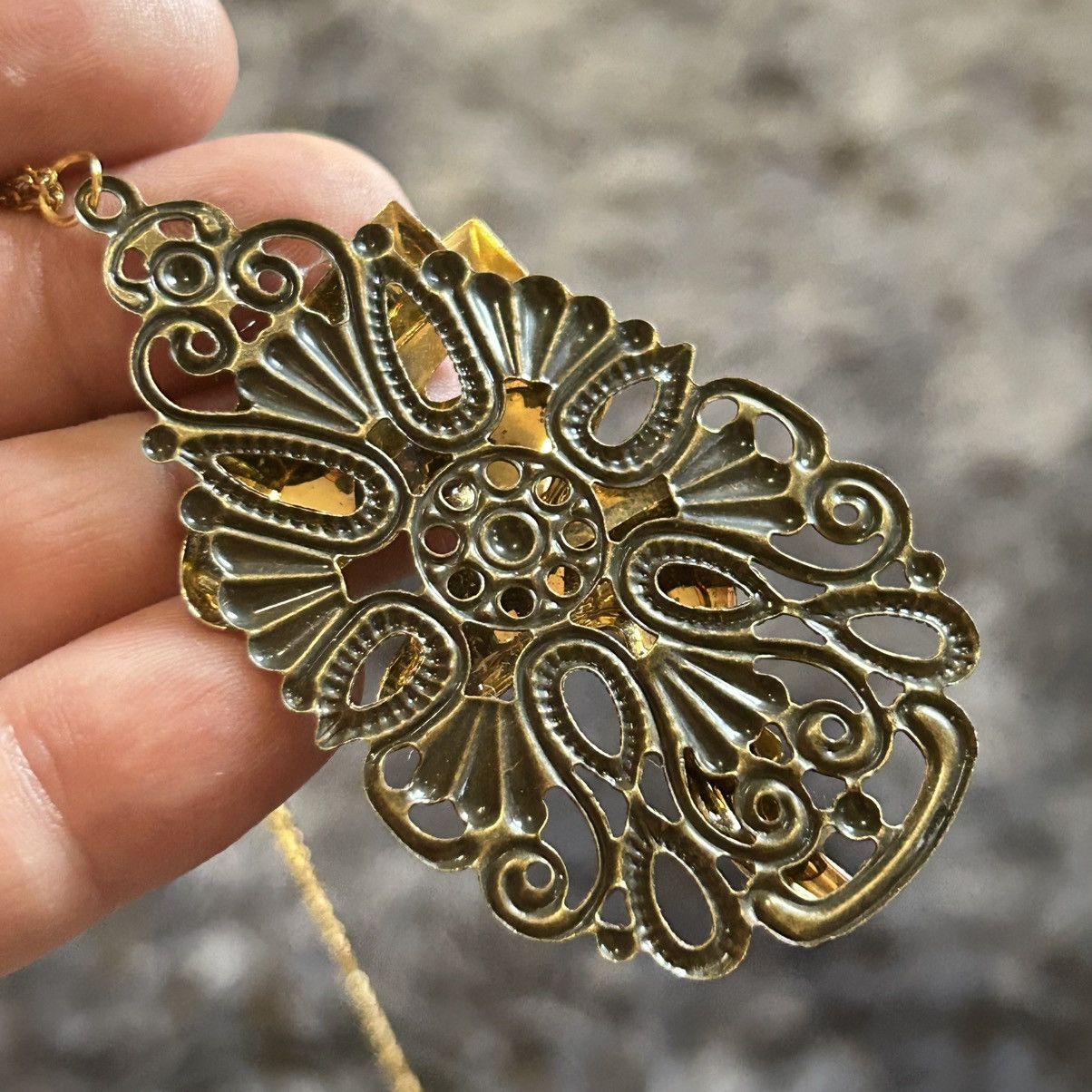 Handmade Handcrafted 80s gold squiggle brass filigree base necklace Size ONE SIZE - 7 Thumbnail