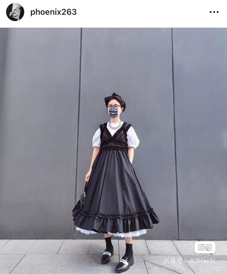 Comme des Garcons Comme Des Garcons Big V-neck dress Size XS / US 0-2 / IT 36-38 - 4 Thumbnail