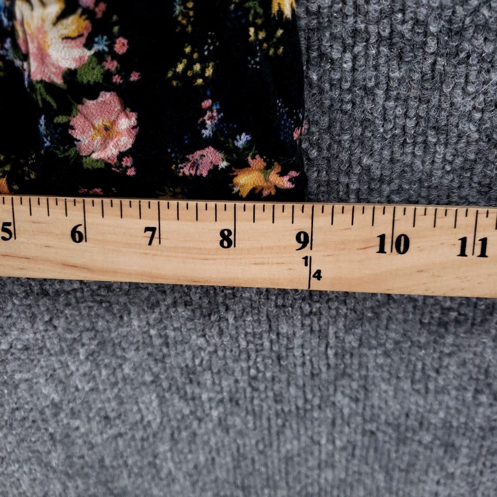 Vintage Wild Fable Womens Black Floral Jumpsuit Romper XS Short Sleeve Capri Size 26" / US 2 / IT 38 - 6 Thumbnail