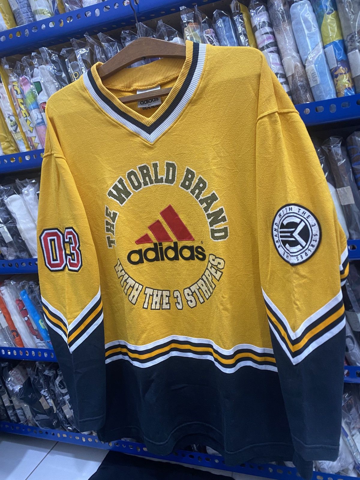 Adidas VINTAGE ADIDAS TEES Size US L / EU 52-54 / 3 - 3 Thumbnail