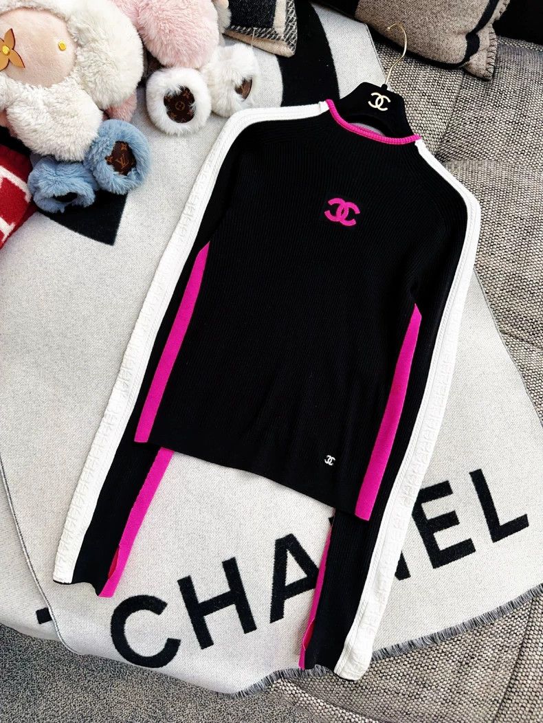 Chanel Chanel Black pink and white logo half-high collar long-sle Size XXS / US 00 / IT 34 - 1 Thumbnail