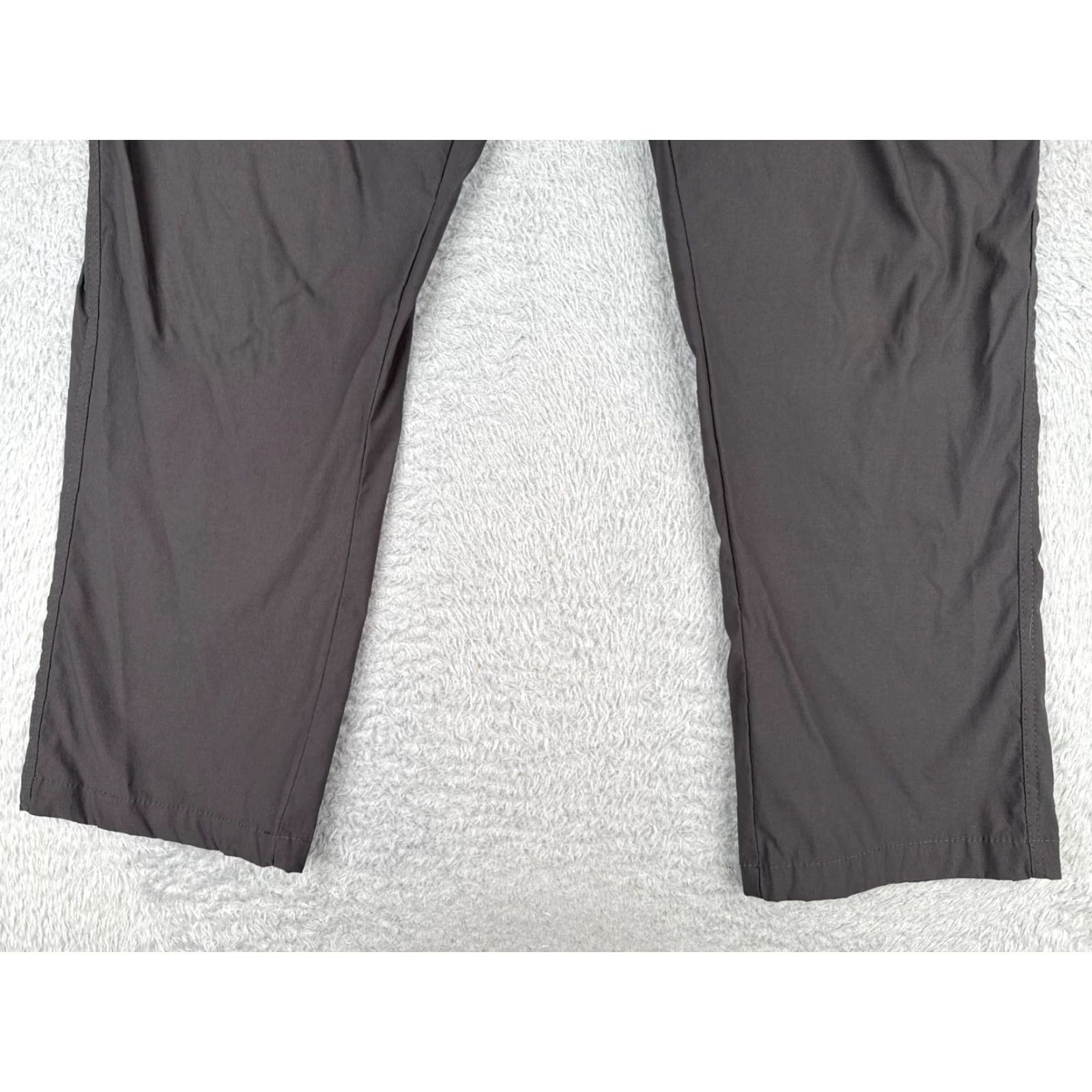 Vintage Cargo Pants Men 40 Gray Straight Leg Nylon Hike Camp ZIP Pockets 40x30 Outdoor Activewear Regular Khakis Vel? Size US 40 / EU 56 - 2 Thumbnail