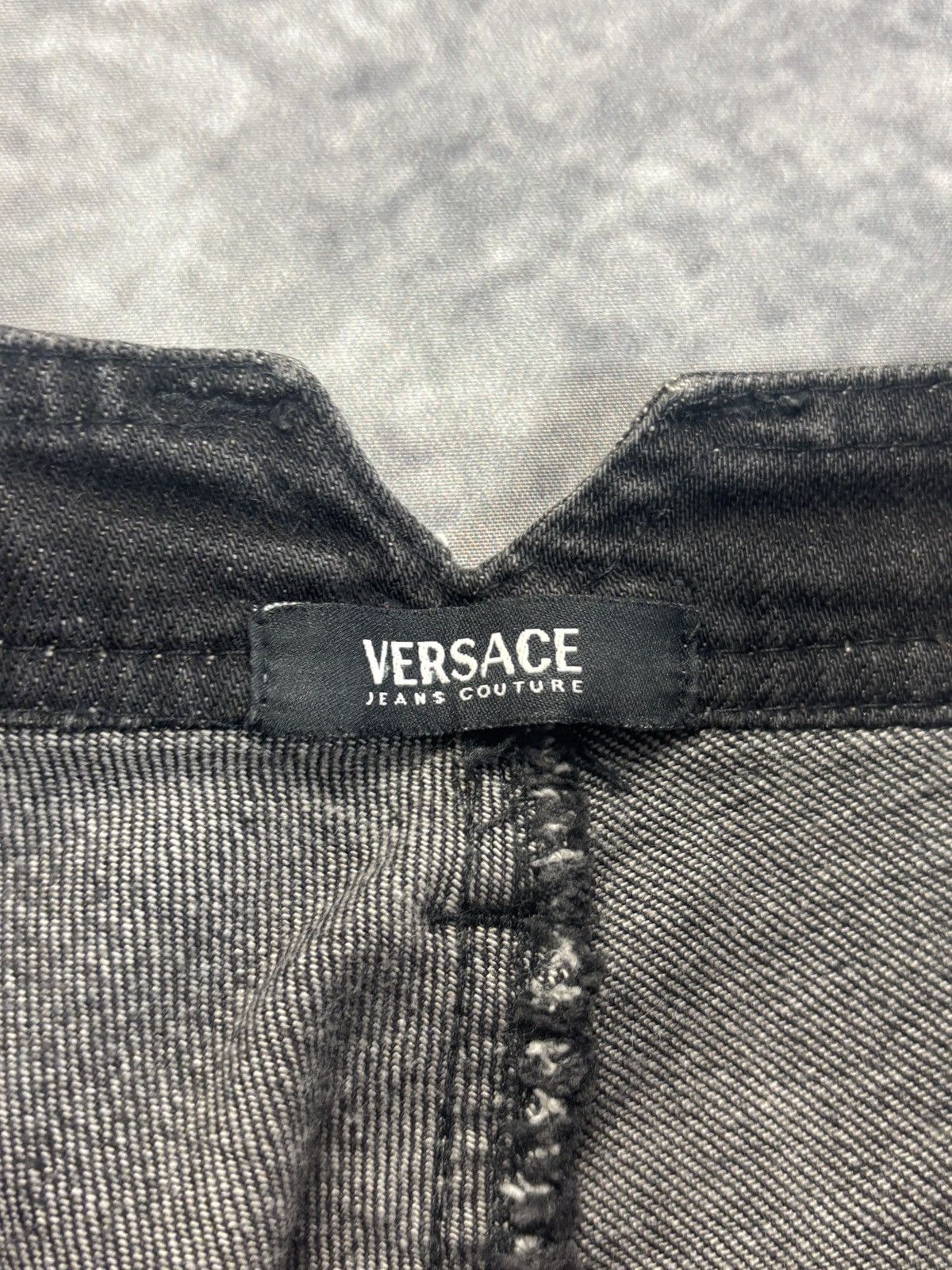 Versace × Versace Jeans Couture × Vintage 2000s Versace Jeans Couture Black Denim Vintage VJC Pants Y2 Size 26" / US 2 / IT 38 - 9 Thumbnail