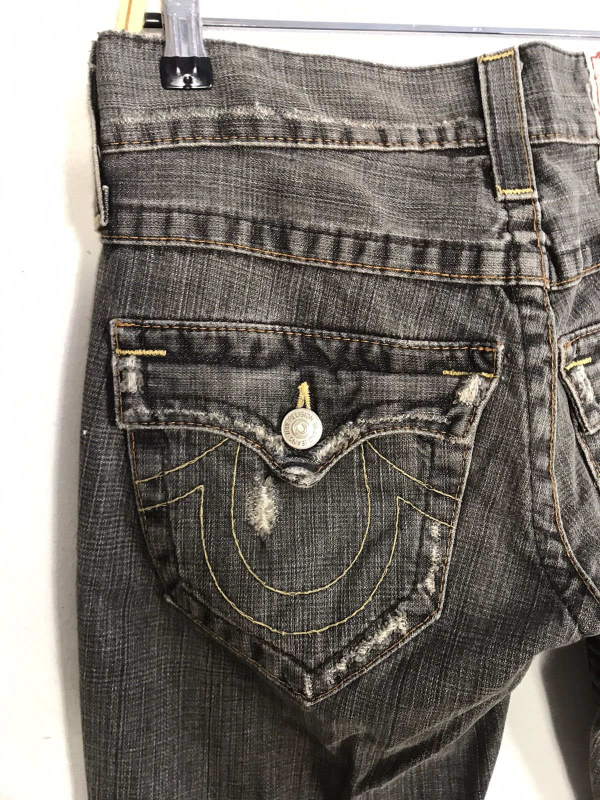True Religion True Religion Section 803 Flap Pocket Zipper Tear Denim Size 30" / US 8 / IT 44 - 10 Thumbnail