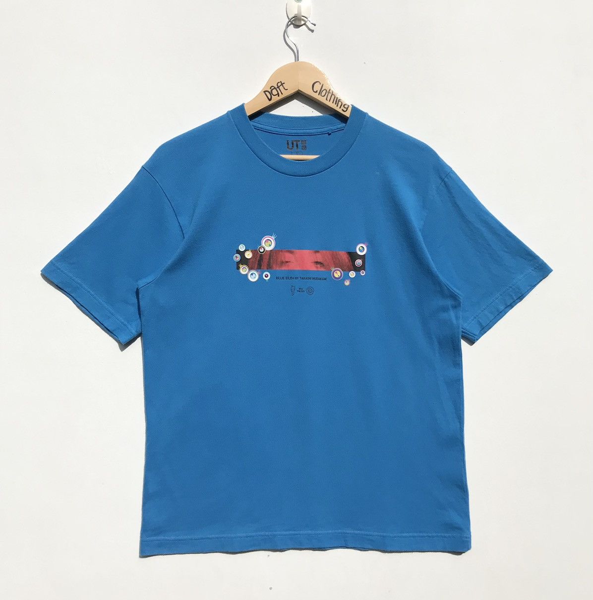 Billie Eilish × Takashi Murakami × Uniqlo Billie Eilish Takashi Murakami Tee Takashi Murakami Size US S / EU 44-46 / 1 - 1 Thumbnail