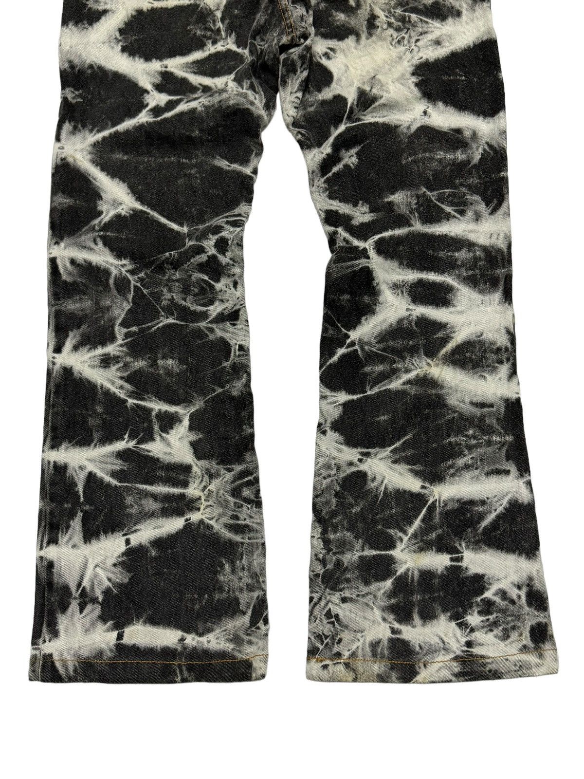 If Six Was Nine × Japanese Brand × Le Grande Bleu (L.G.B.) 2000s ARCHIVE FLARE SMOKE WASH DENIM Size US 28 / EU 44 - 11 Thumbnail