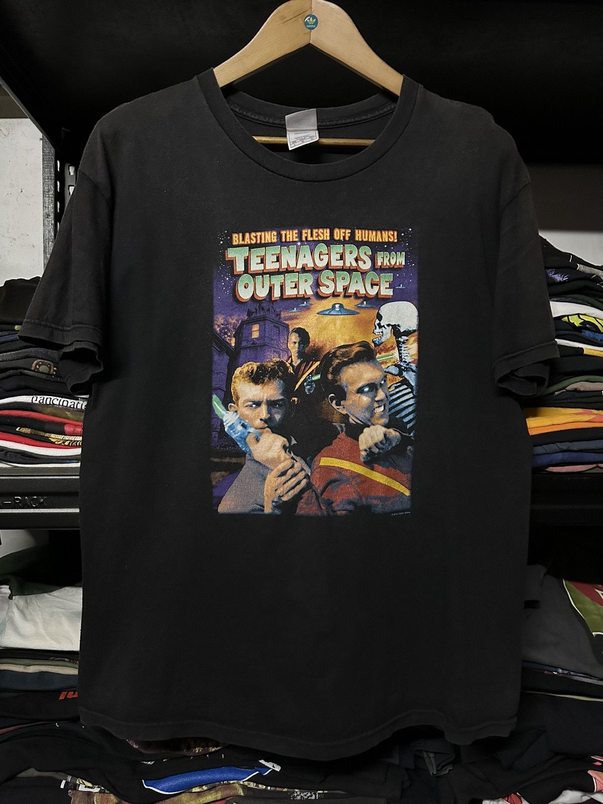 Vintage Rare Vintage Jim Carey Horror Movie Sun Faded Tee Size US L / EU 52-54 / 3 - 1 Thumbnail