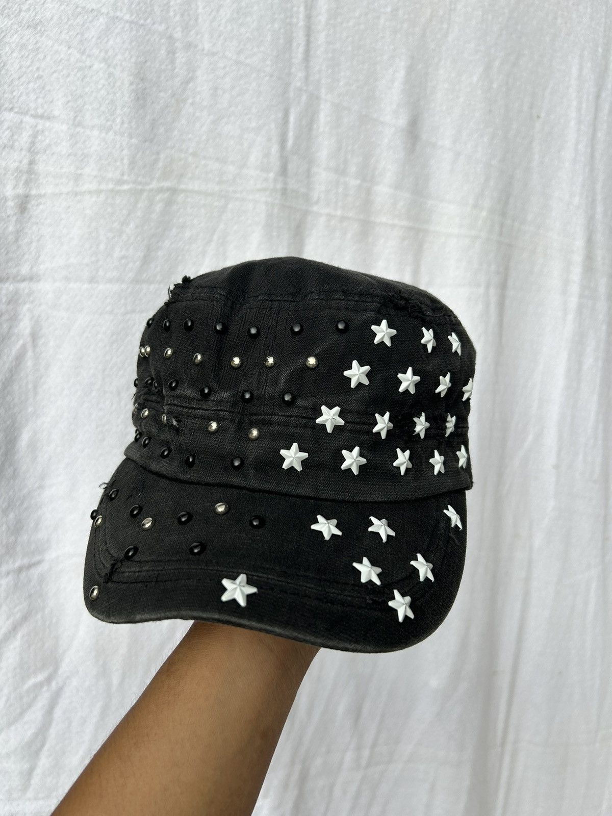 If Six Was Nine × Japanese Brand × Le Grande Bleu (L.G.B.) Commando Distressed Studded Stars Hats Size ONE SIZE - 1 Thumbnail