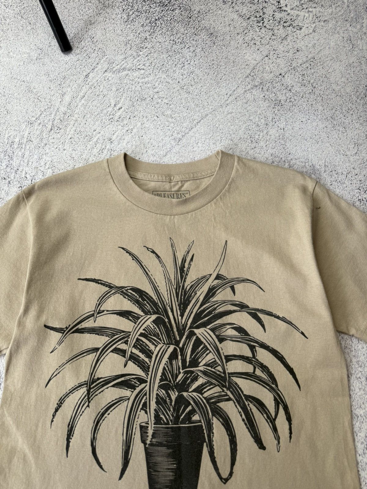 Pleasures Pleasures 'I miss the comforts of being sad' T-shirt Size US S / EU 44-46 / 1 - 4 Thumbnail