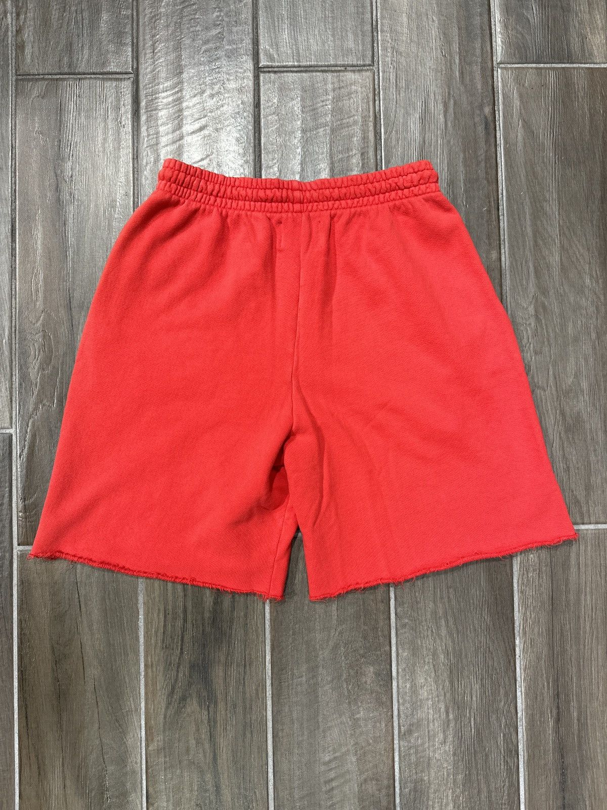 DENIM TEARS Denim Tears University Sweat Shorts Red Size US 34 / EU 50 - 2 Thumbnail