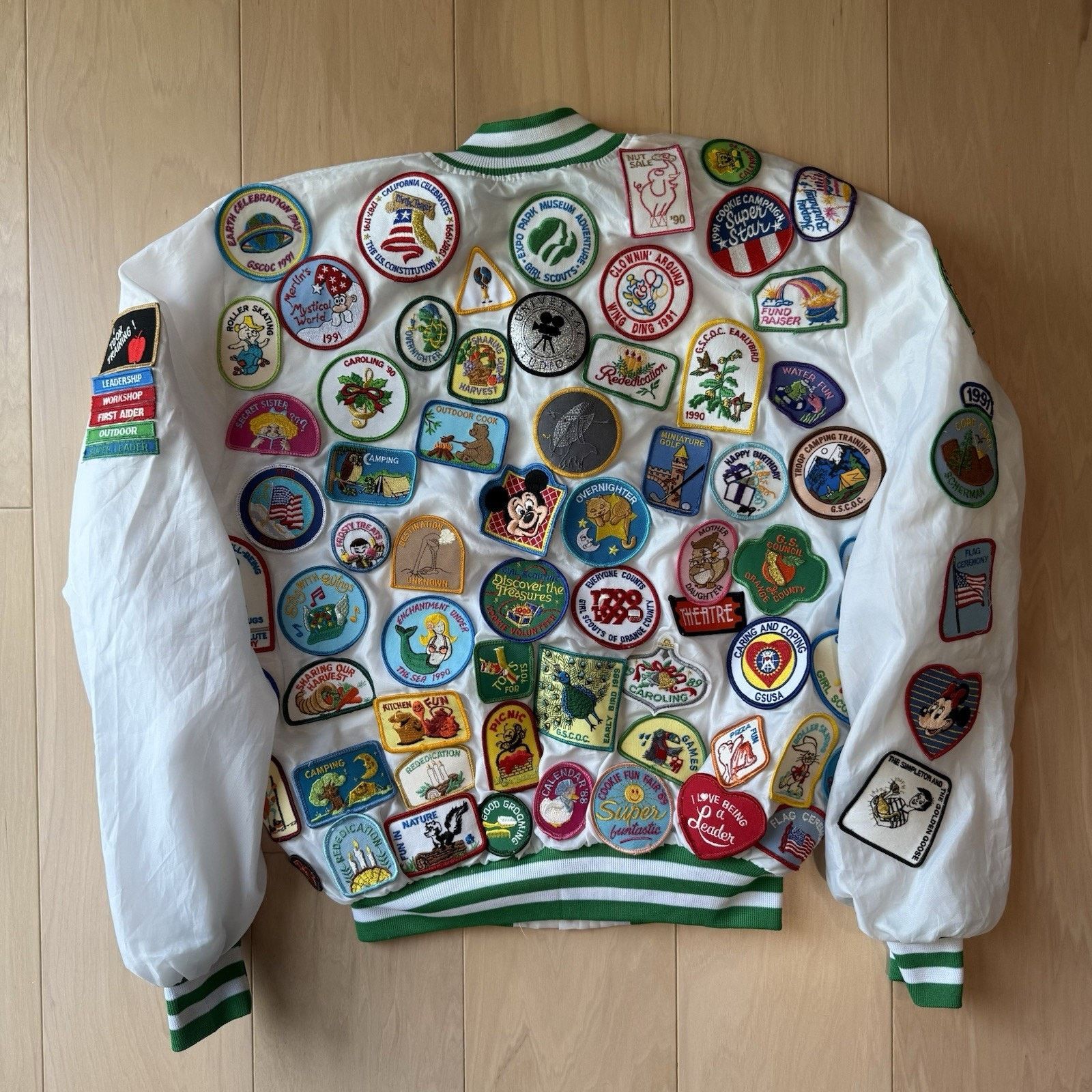 Vintage Vintage Girl Scout Bomber Jacket Medium White 80s Made USA Size US L / EU 52-54 / 3 - 9 Thumbnail