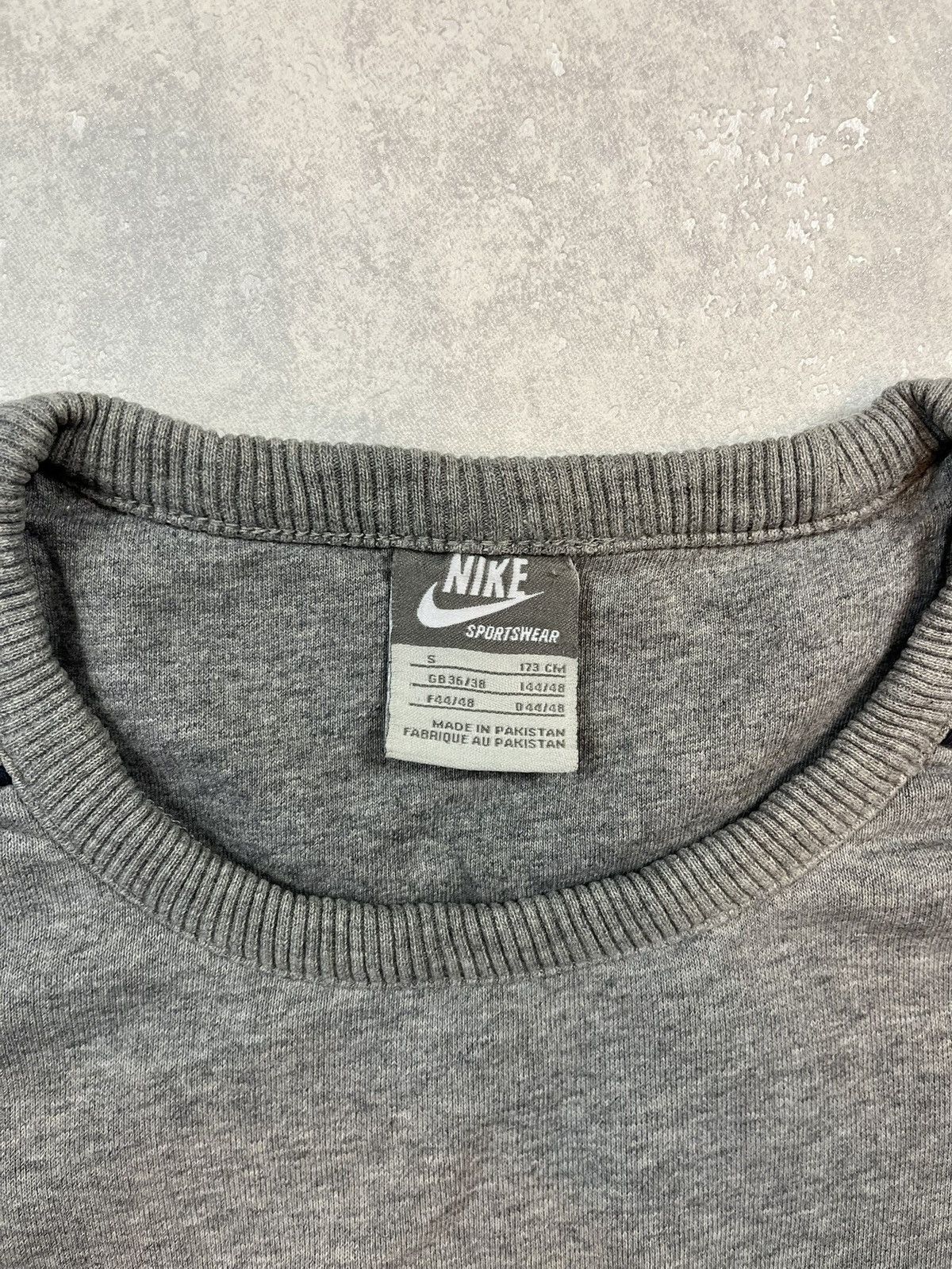 Nike × Vintage 00s Nike Big Retro Logo Vintage Y2K Sweatshirt Size US S / EU 44-46 / 1 - 3 Thumbnail