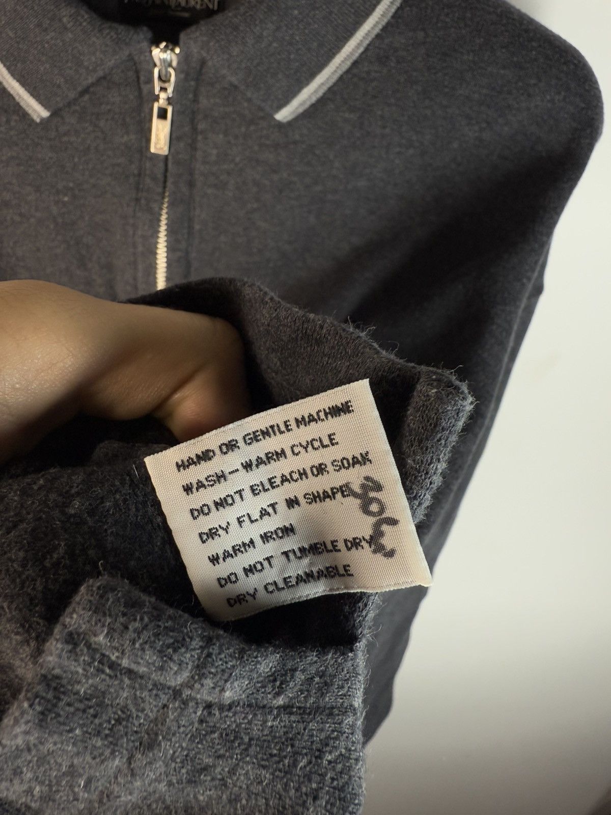 Yves Saint Laurent 90s YSL Sweatshirt 1/4 Quarter Zip Grey Vintage Sweater Size US L / EU 52-54 / 3 - 9 Thumbnail