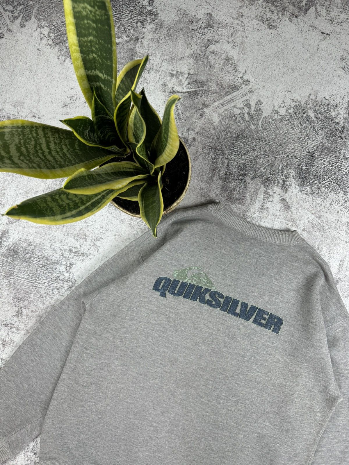Quiksilver Quicksilver Vintage 90S-00S Big Logo Basic Gray Sweatshirt Size US M / EU 48-50 / 2 - 5 Thumbnail