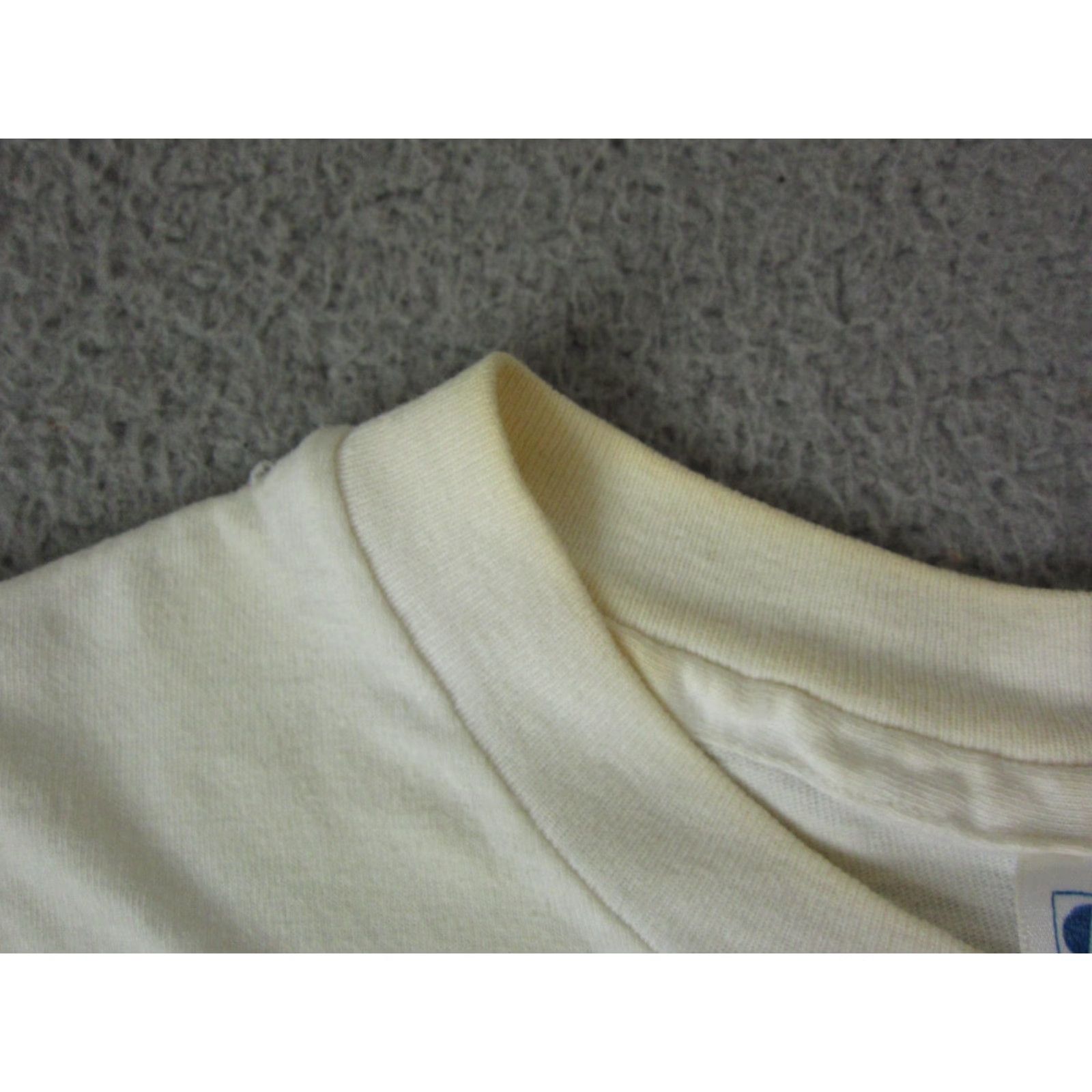 Hanes VINTAGE Hanes Shirt Mens Adult Large White 90s Eagle Crew Neck Short Sleeve California 80s 90s Men’s Shirt Size US L / EU 52-54 / 3 - 7 Thumbnail