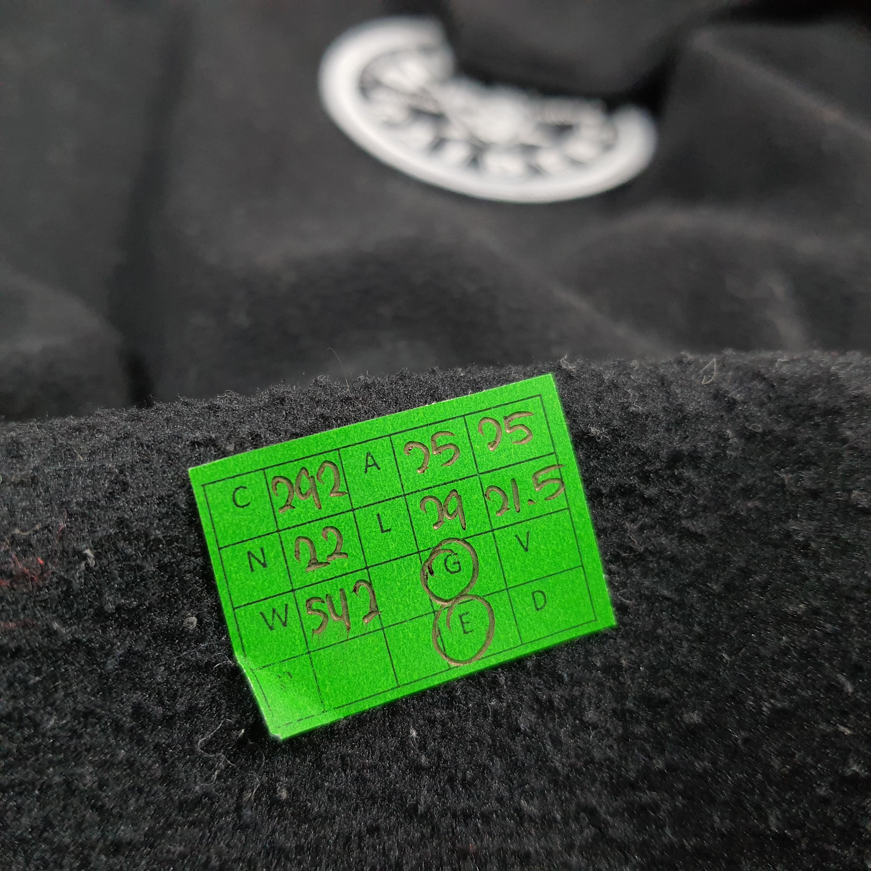 NFL Vinatge 90s Oakland Raiders NFL Goldwin Sweatshirt C292N22 Size US XL / EU 56 / 4 - 8 Thumbnail