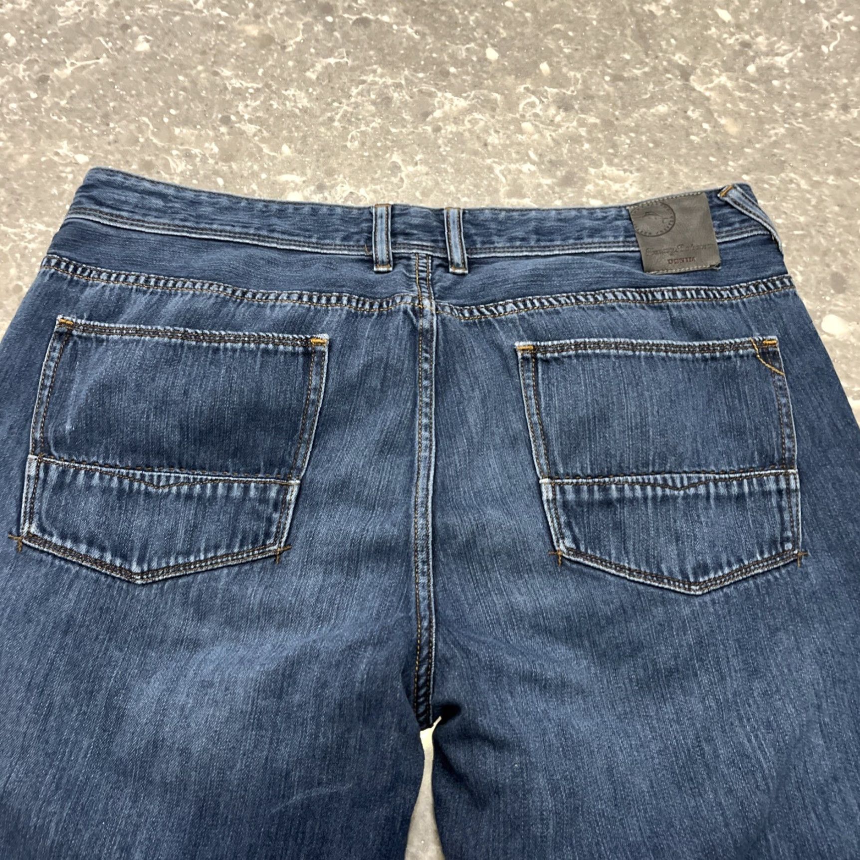 Tommy Bahama Tommy Bahama Jeans Men 38x29.5 Blue Denim Relaxed Straight Mid Rise 5-Pocket Button Closure N/A Size US 38 / EU 54 - 6 Thumbnail