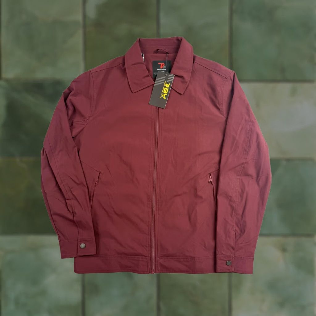 Vintage TBY Jacket Mens S Red Softshell Windbreaker Full Zip Pockets Lightweight Size US S / EU 44-46 / 1 - 1 Thumbnail