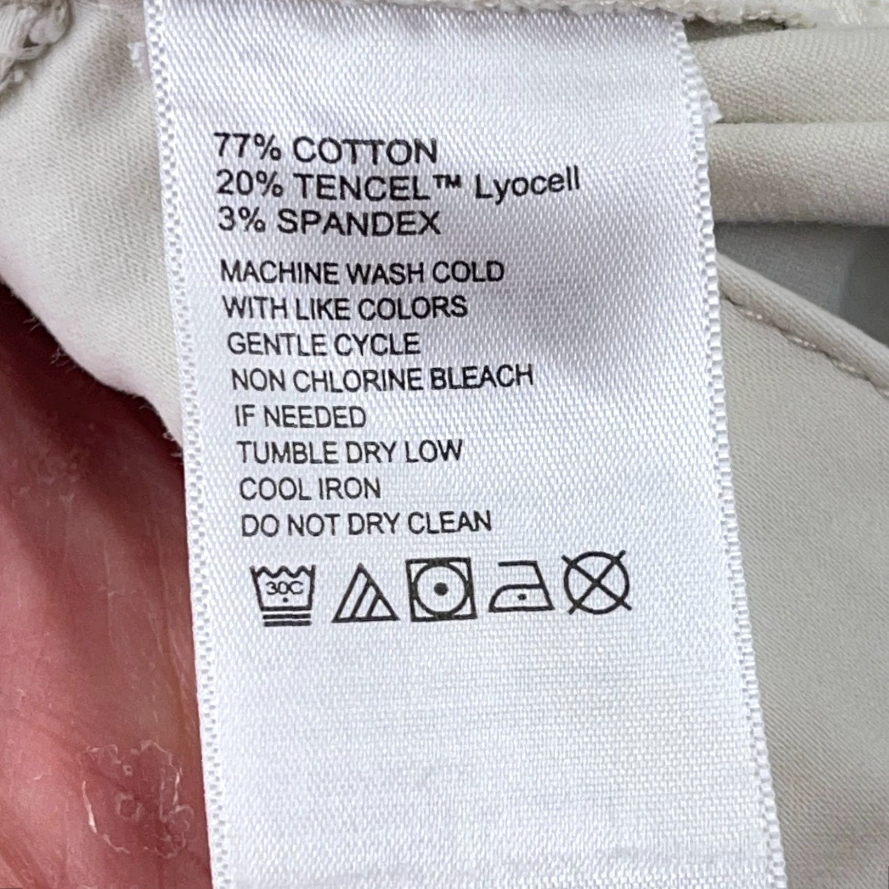 Tommy Bahama Tommy Bahama Chino Shorts Men 42 Light Blue Flat Front Stretch Cotton Tencel Pockets Logo Belt Loops 9 Inseam Casual Beach non-vintage Mens Regular Size US 42 / EU 58 - 6 Thumbnail