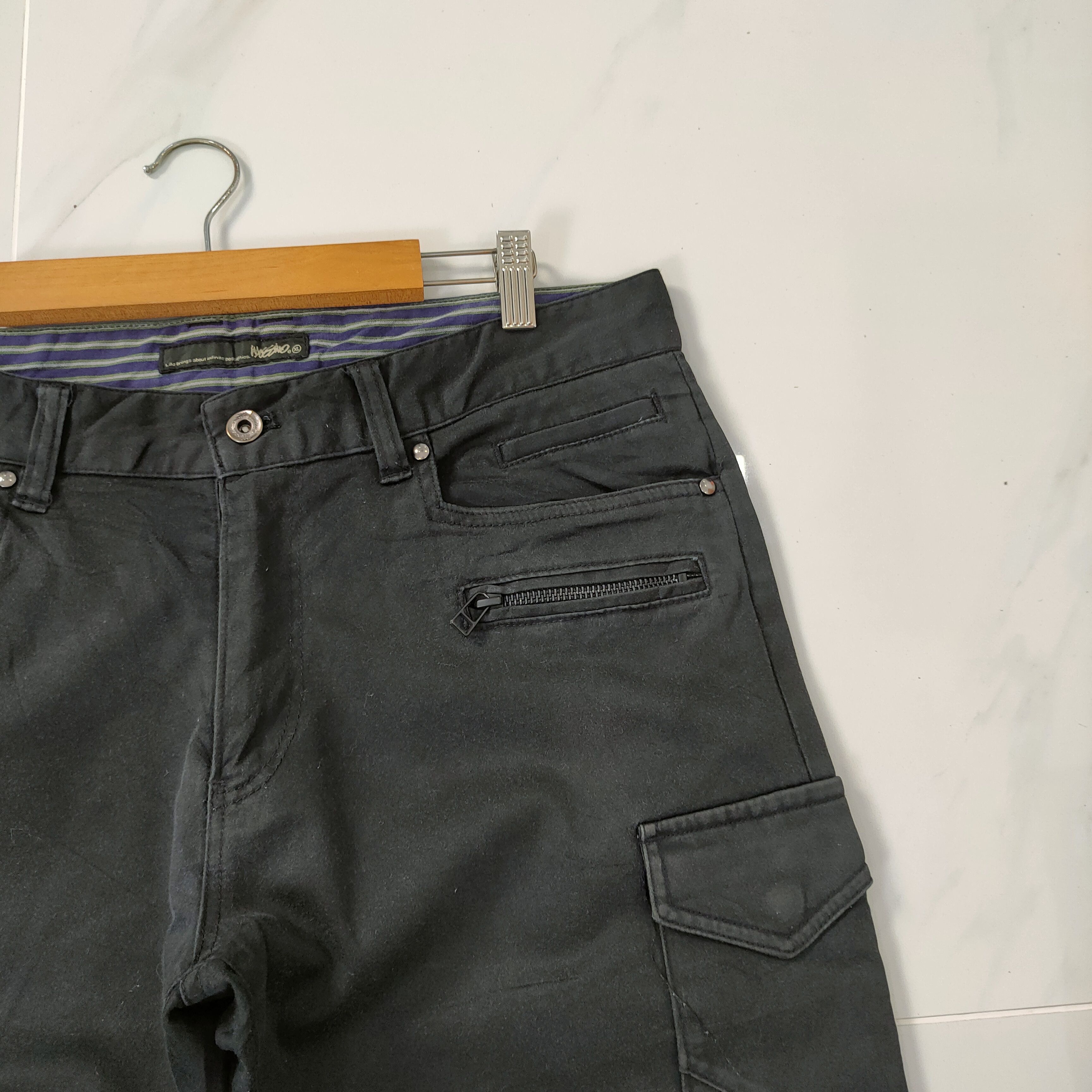 Mossimo VINTAGE FADED BLACK MASSIMO 9 POCKET CARGO PANTS Size US 34 / EU 50 - 5 Thumbnail
