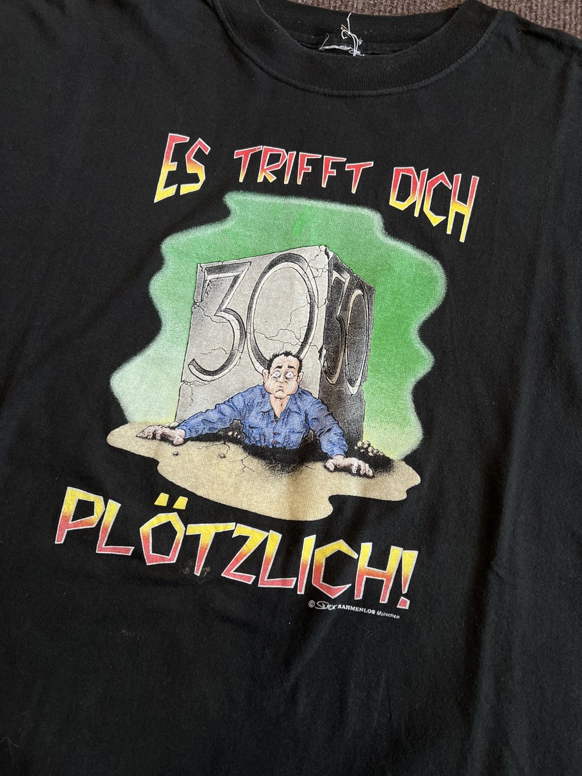 Other Es Trifft Dich Plötzlich ! Vintage T-shirt Size US M / EU 48-50 / 2 - 3 Thumbnail