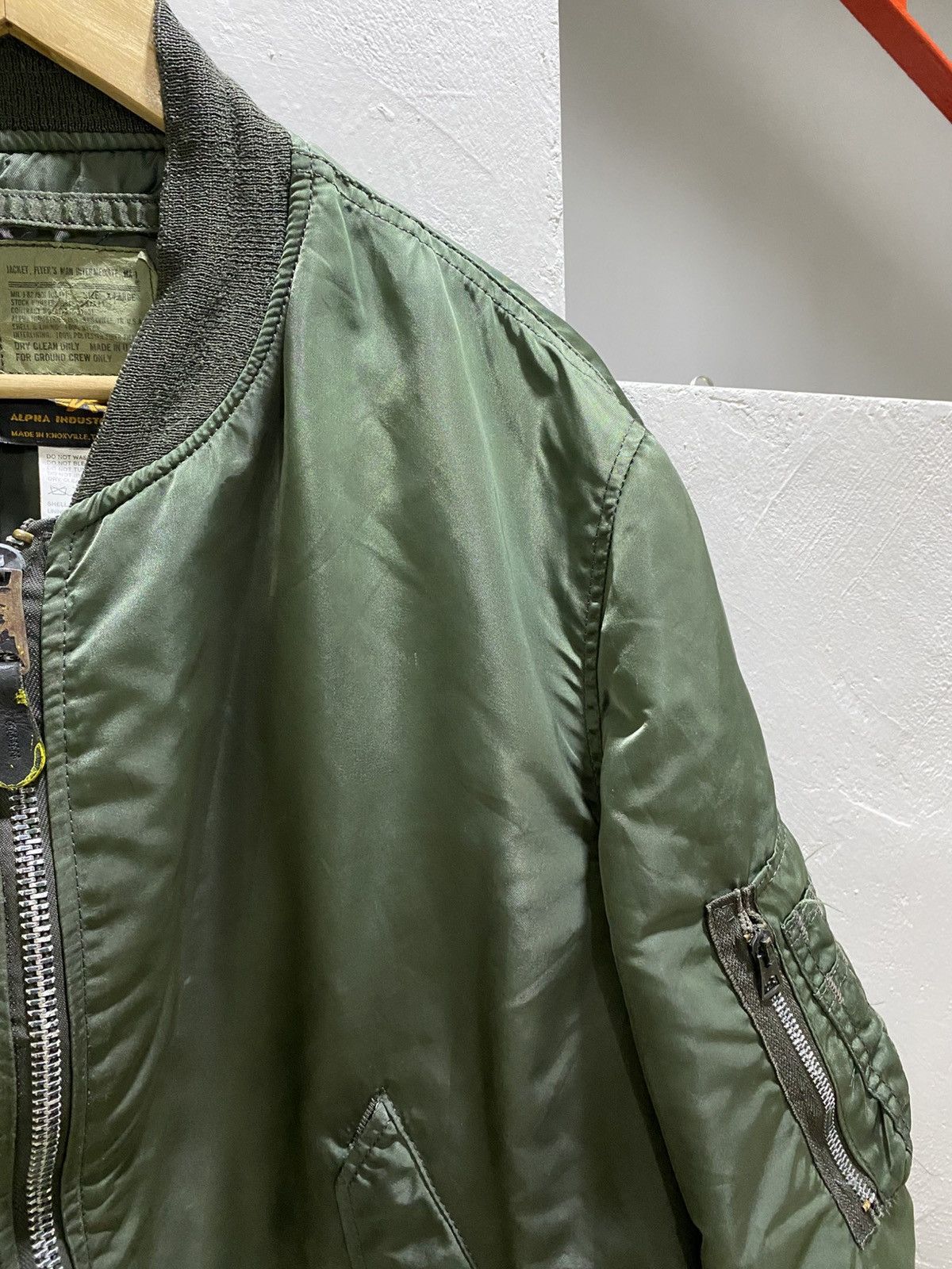 Alpha Industries Vintage Alpha industries Ma-1 Bomber Jacket Olive Green Size US XL / EU 56 / 4 - 4 Thumbnail