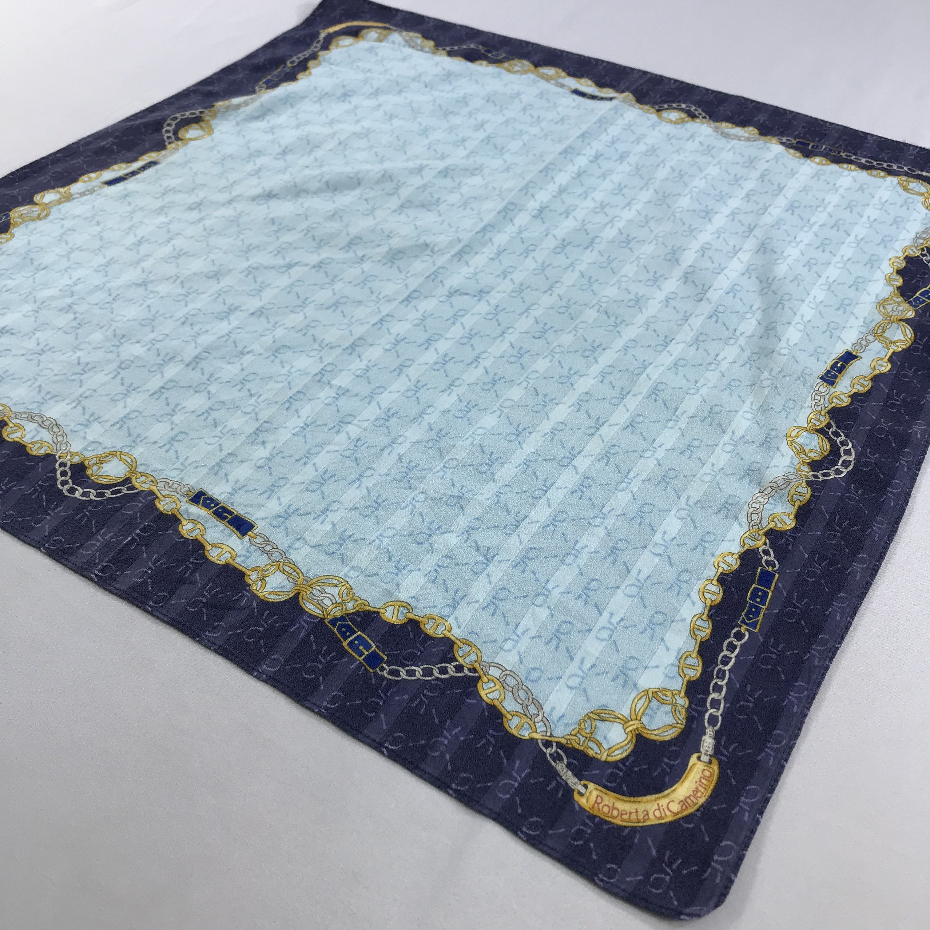 Roberta di Camerino × Vintage Roberta Di Camerino Bandana /Handkerchief/Neckerchief -S2675 Size ONE SIZE - 2 Thumbnail