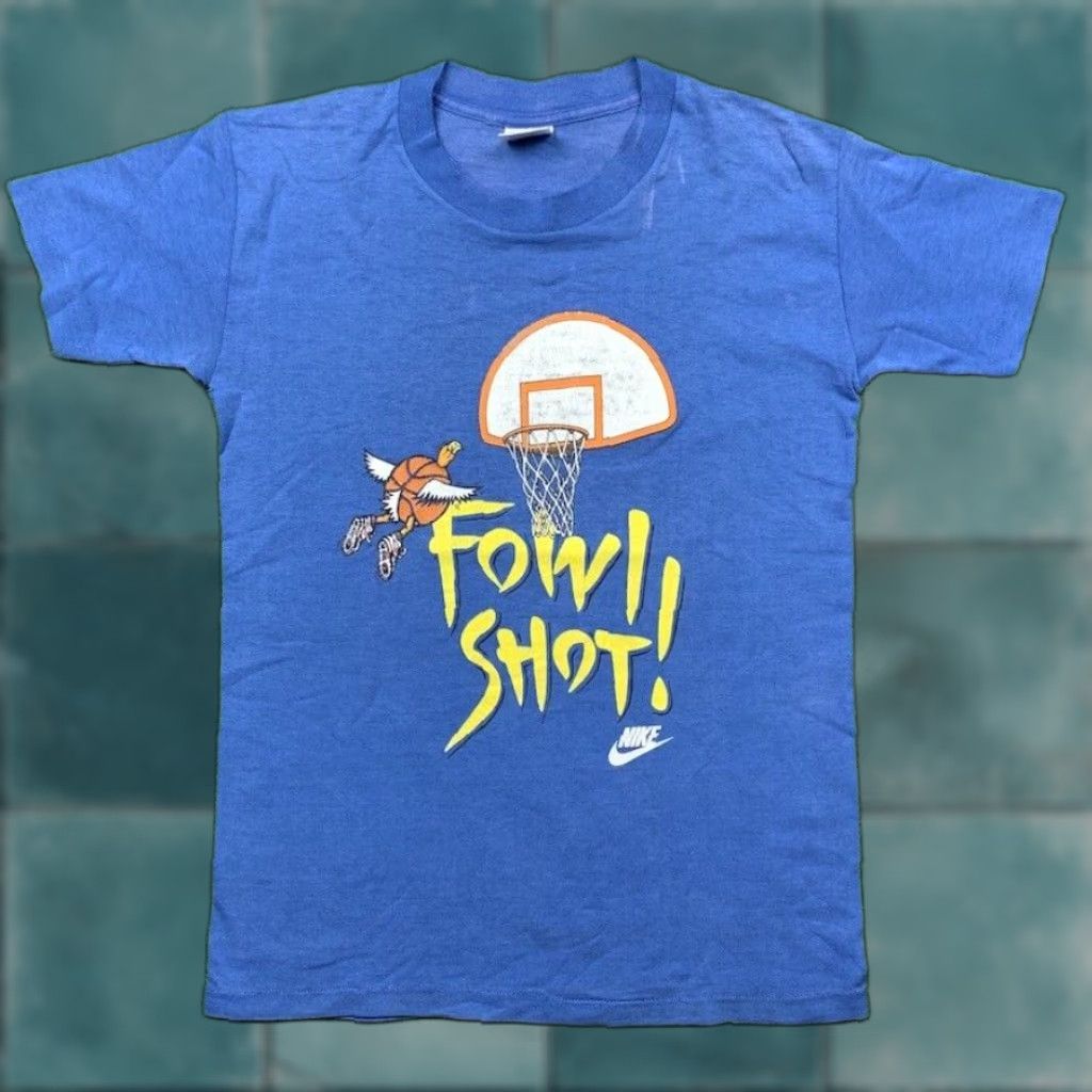 Nike VINTAGE Nike Graphic Tee Mens Small Blue Owl Cartoon Basketball 90s Size US S / EU 44-46 / 1 - 1 Thumbnail