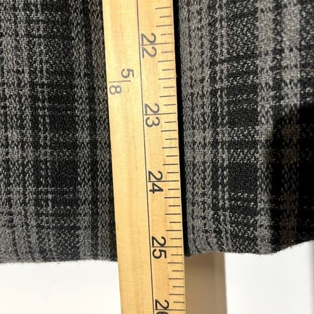 Uniqlo VINTAGE Uniqlo Puffer Vest Gray Black Plaid Wool Blend Full Zip Mens Size Large Size US L / EU 52-54 / 3 - 6 Thumbnail