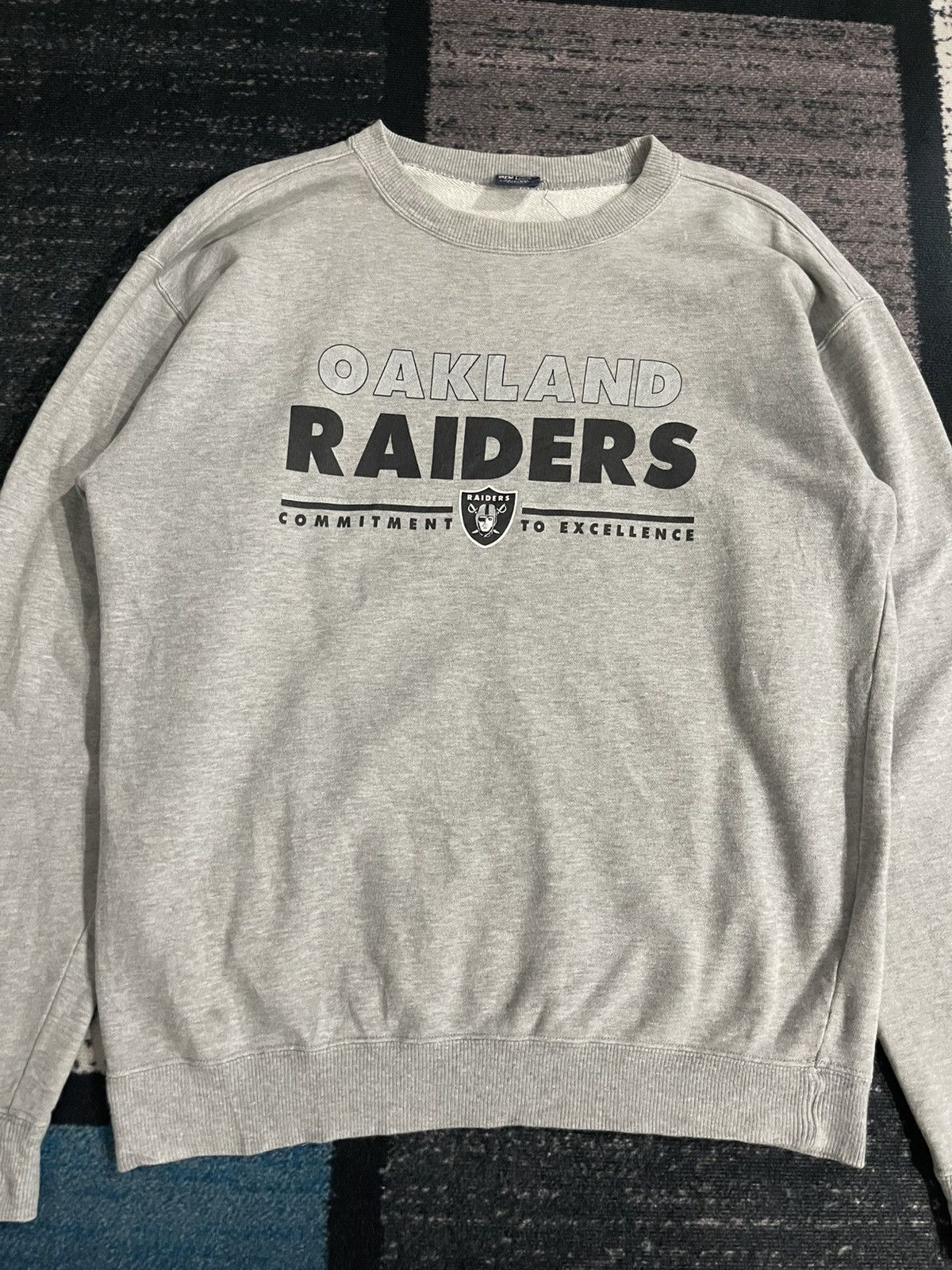 NFL × Vintage Vintage Oakland Raiders Nfl Sweatshirt Size US L / EU 52-54 / 3 - 5 Thumbnail