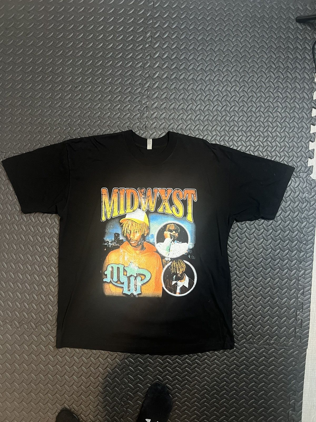 Band Tees MIDWXST Tour Tee Size US XL / EU 56 / 4 - 1 Preview
