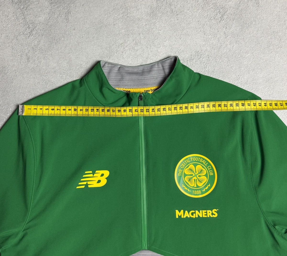 New Balance Celtic 2019 2020 Training Football Soccer Top New Balance Size US S / EU 44-46 / 1 - 15 Thumbnail