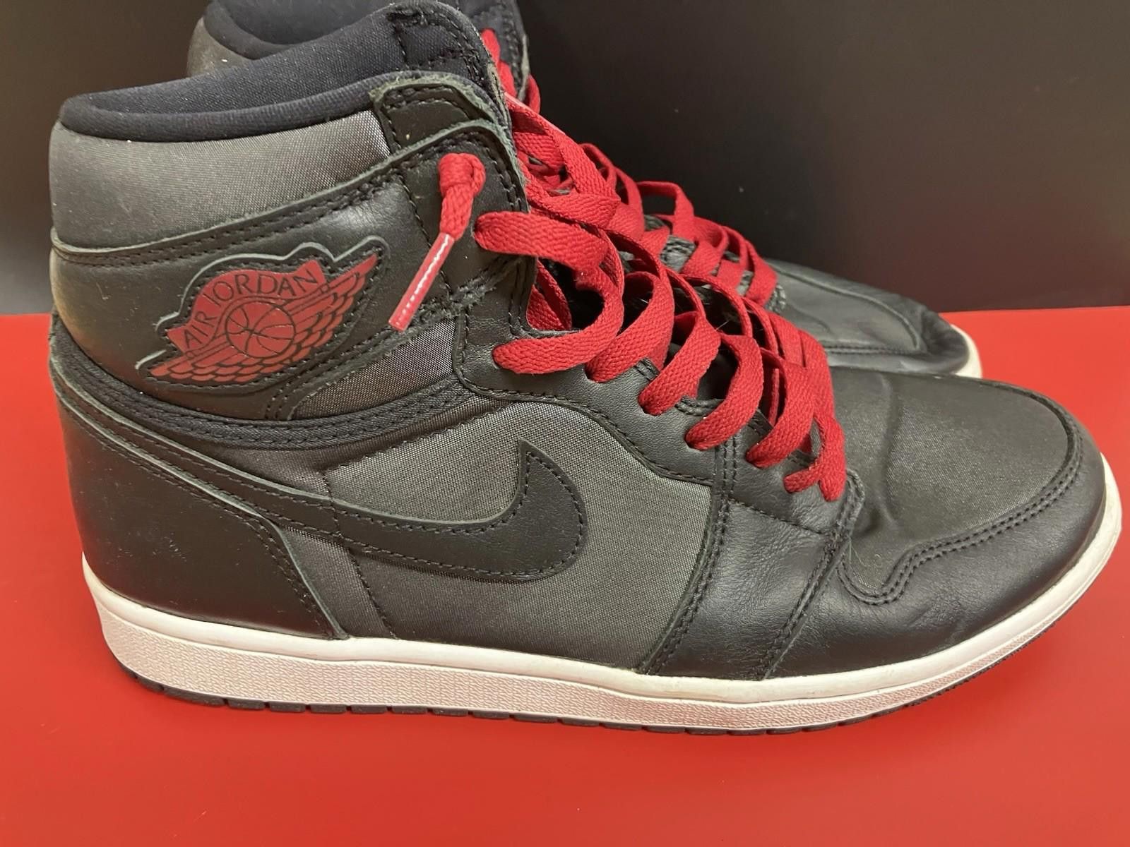 Jordan Brand Nike Air Jordan 1 Retro High OG Black/Red 2019 Size US 9.5 / EU 42-43 - 5 Thumbnail
