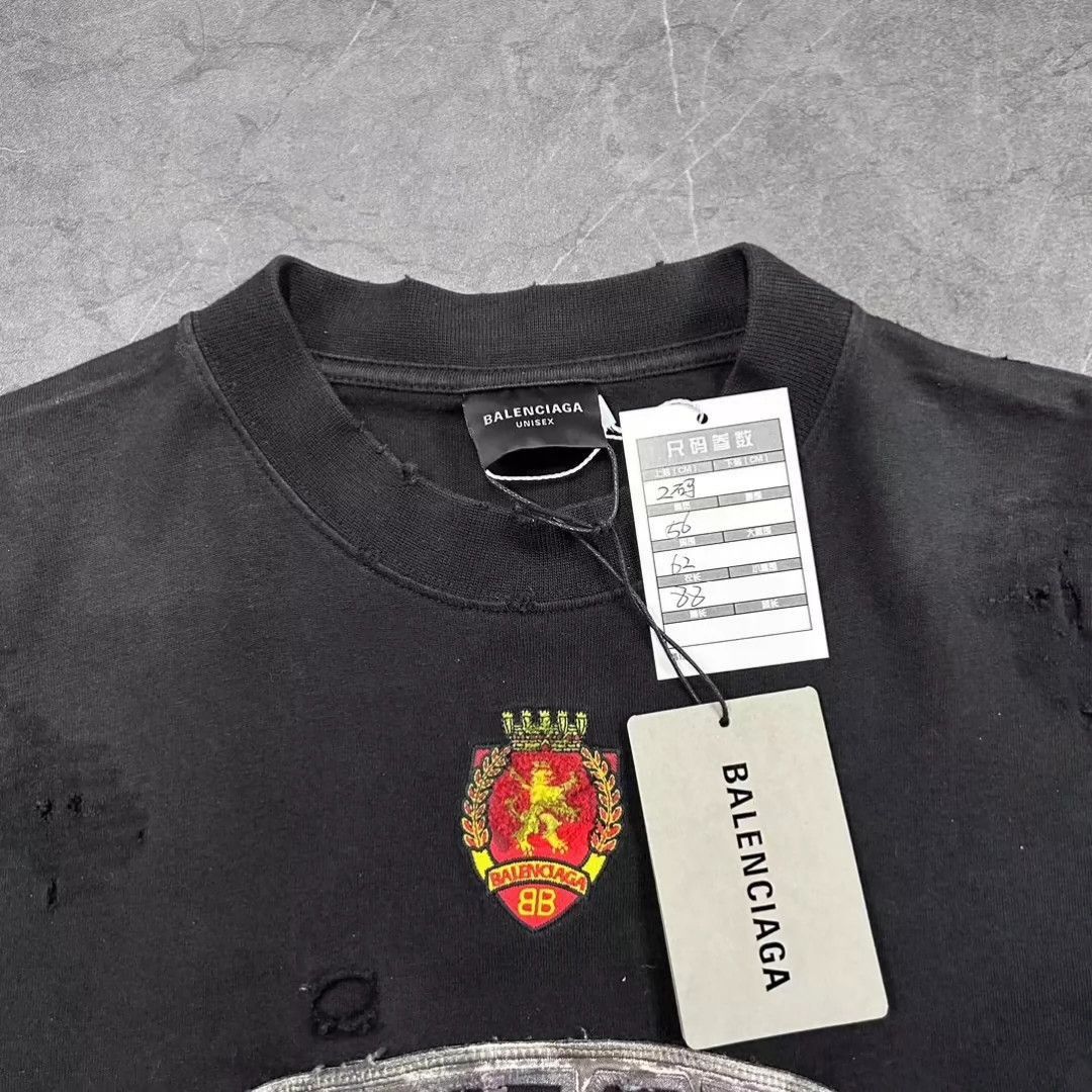 Balenciaga Balenciaga Balenciaga Manchester United short sleeved shir Size US M / EU 48-50 / 2 - 3 Thumbnail