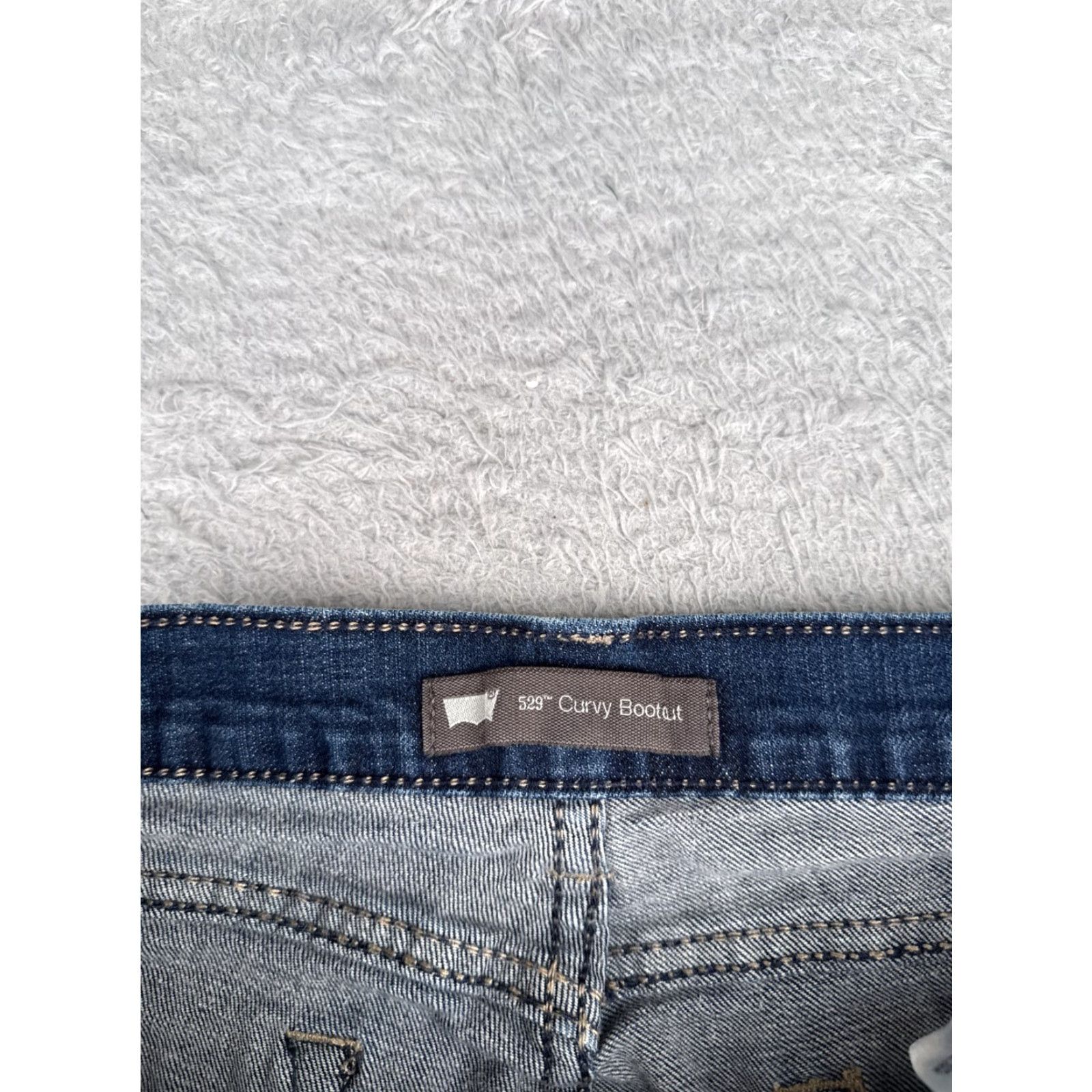 Levi's VINTAGE Levis Shorts Women 8 Blue Denim Cutoff 529 Curvy Low Rise Cotton Blend 28x14 Size 30" / US 8 / IT 44 - 7 Thumbnail