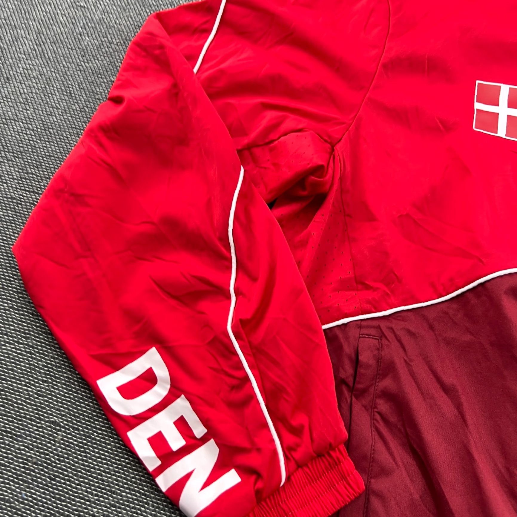 Vintage VERO MODA Denmark Paralympic Team 2024 Jacket Medium Full Zip Red Size US M / EU 48-50 / 2 - 7 Thumbnail