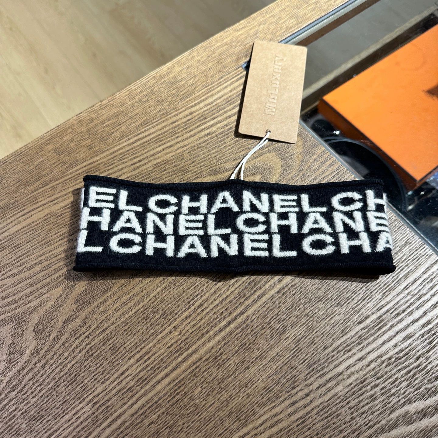 Chanel Chanel jan734 logo jacquard cashmere headband 23.5cm Size ONE SIZE - 1 Thumbnail