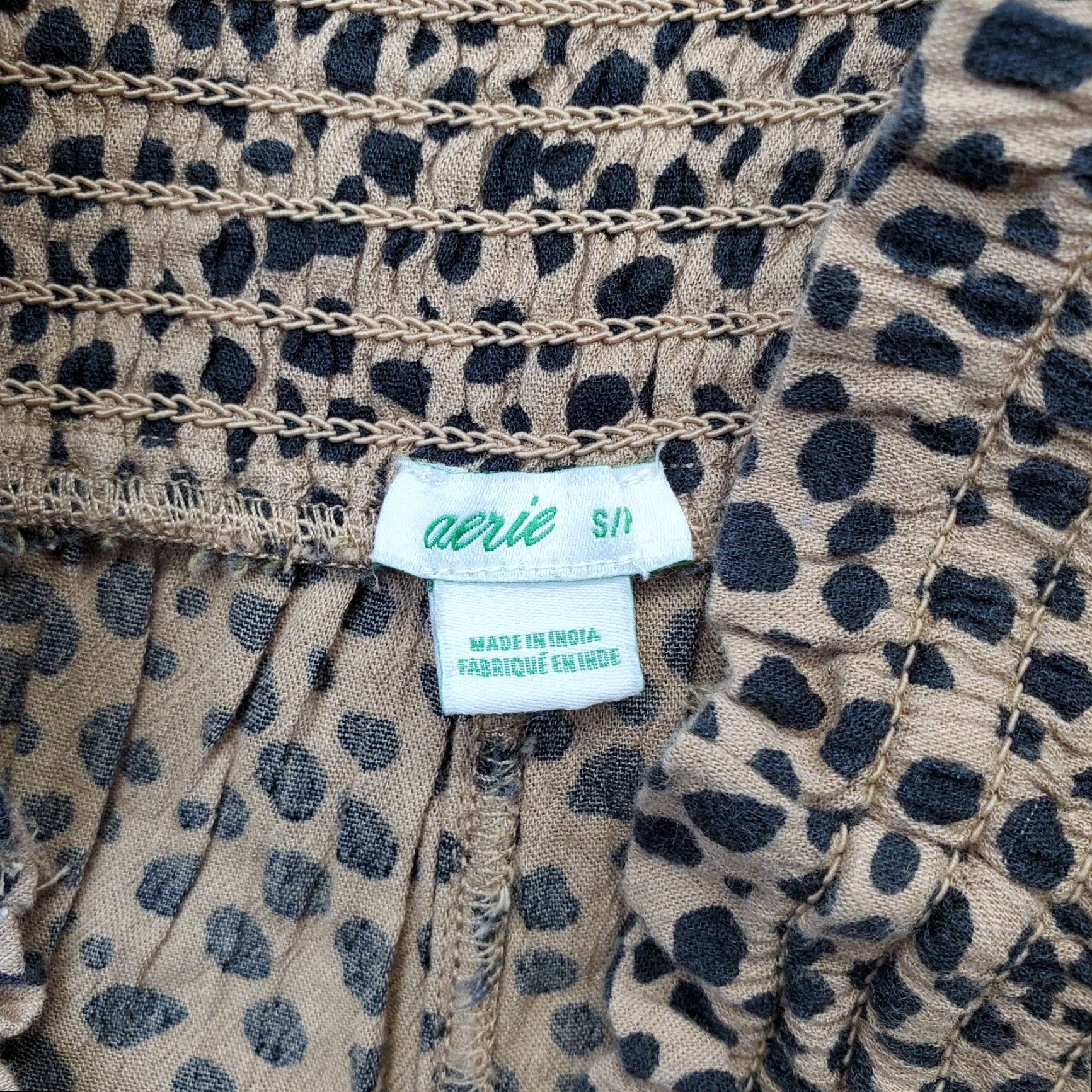 Vintage Aerie Women's S Multi Animal Print Lounge Pants Smocked Waist Drawstring Tasseled Capris/Slacks Shirt? Size 28" / US 6 / IT 42 - 6 Thumbnail
