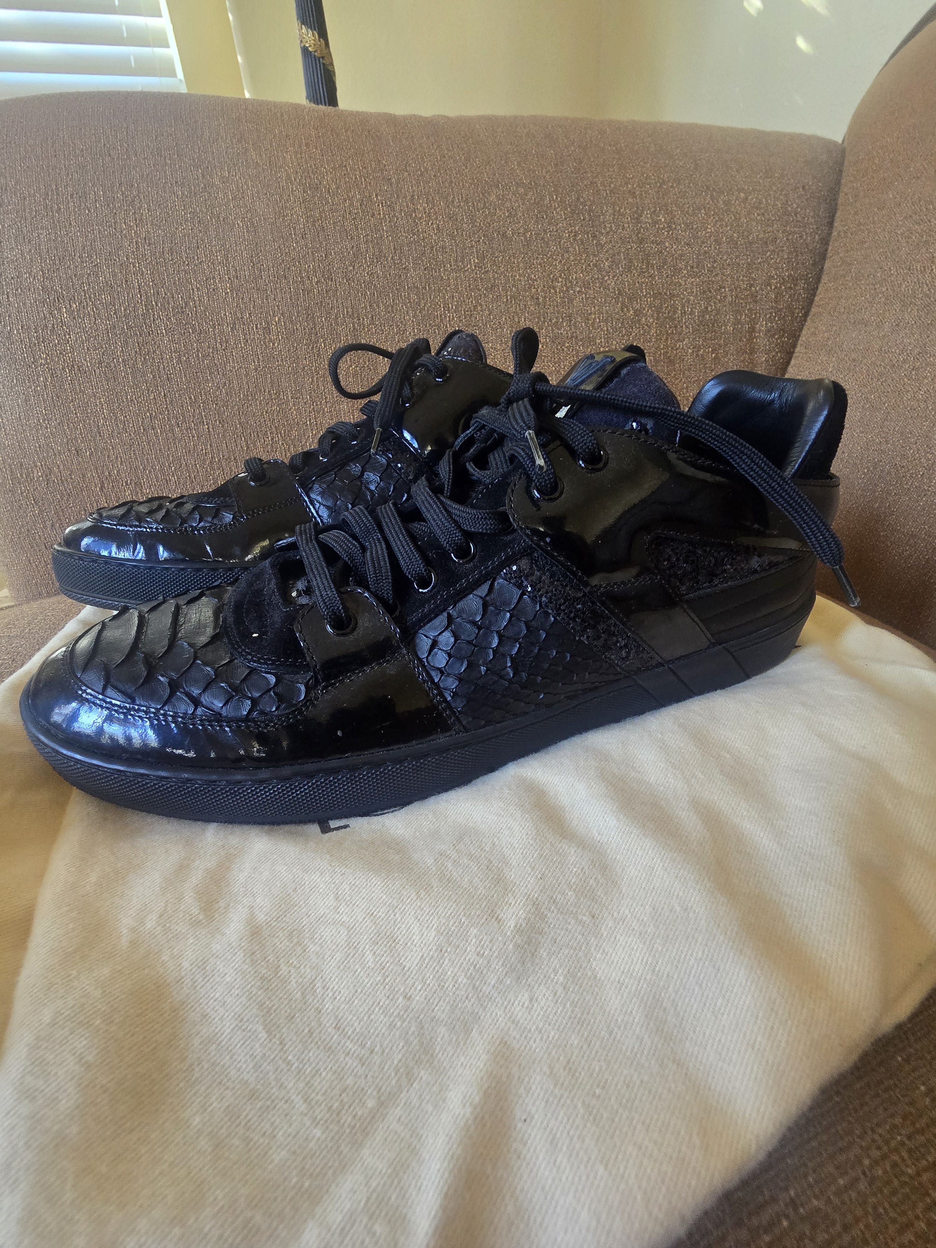 Louis Vuitton Louis Vuitton Black Python/Leather Sneakers Sz LV/8/US9 Size US 9 / EU 42 - 2 Thumbnail
