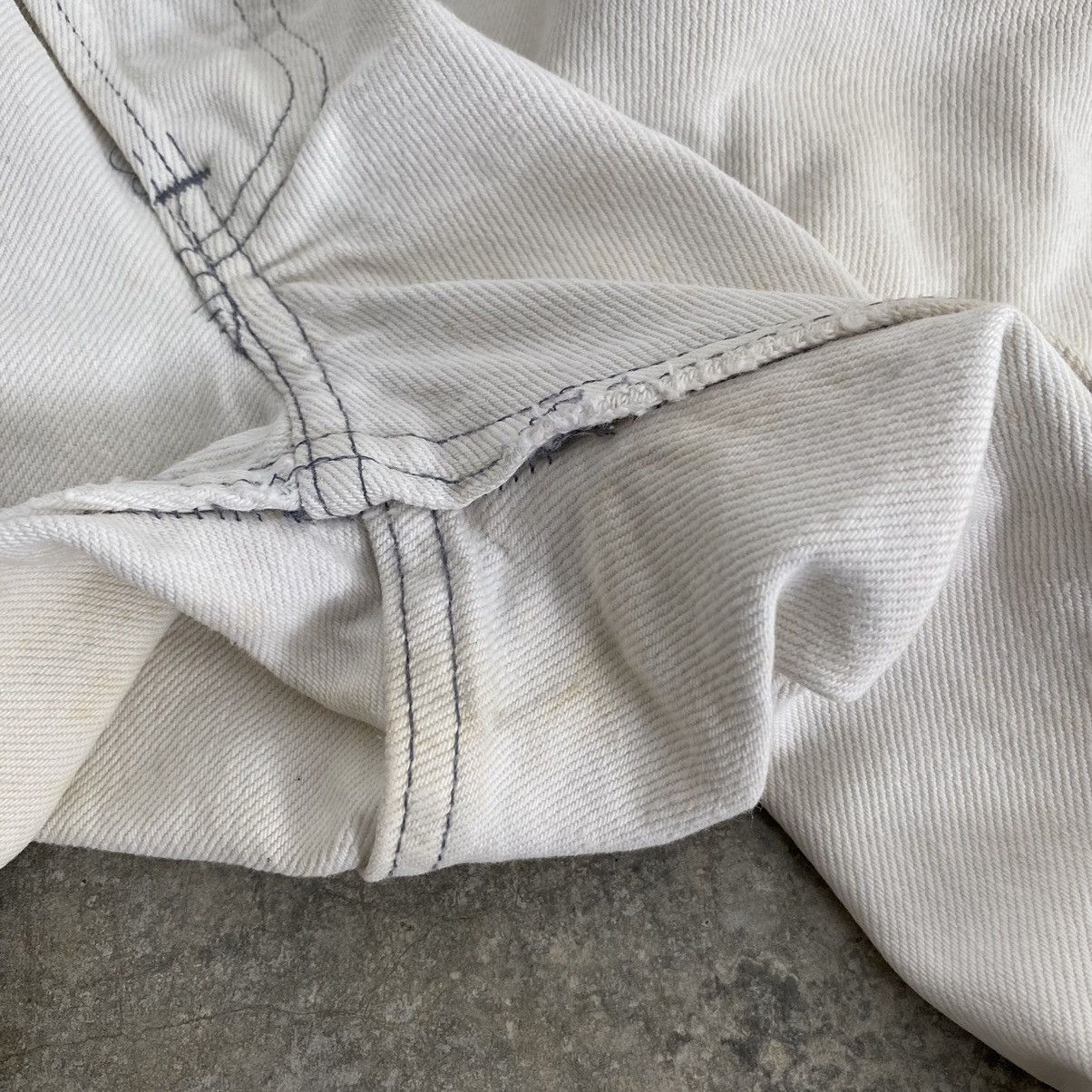 Levi's Size 29x29.5 Vintage 1985 Levis 501 White Jeans Size US 29 - 12 Thumbnail