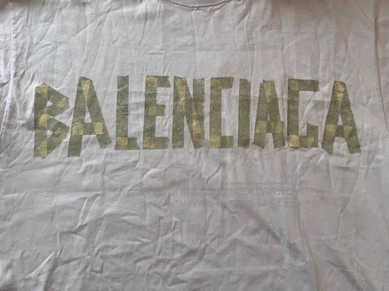 Balenciaga Balenciaga Letter Pattern Print Round Neck Short Sleeve T- Size US S / EU 44-46 / 1 - 3 Thumbnail