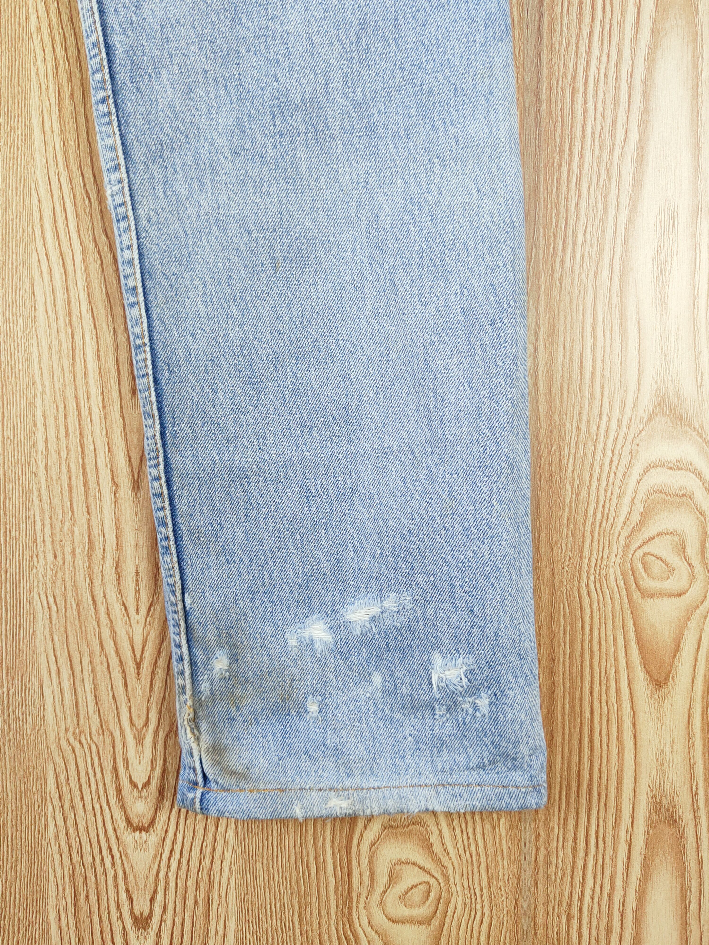 Levi's 501 Levi's Blue Distressed Ripped Jeans #W541 Size US 33 - 12 Thumbnail