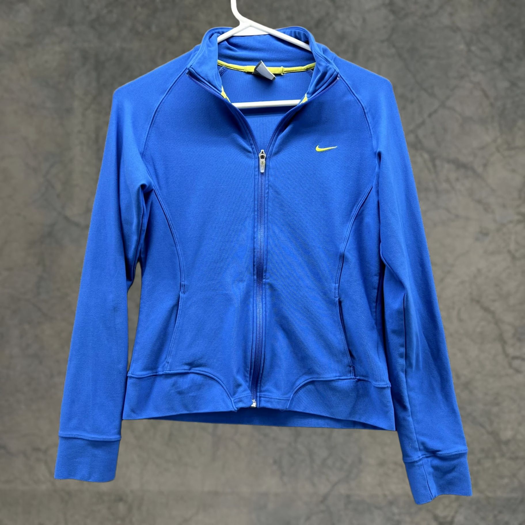 Nike VINTAGE Nike Sweater Women Small Blue Full Zip Dri Fit Mock Neck Knit Logo Shirt Size S / US 4 / IT 40 - 1 Thumbnail