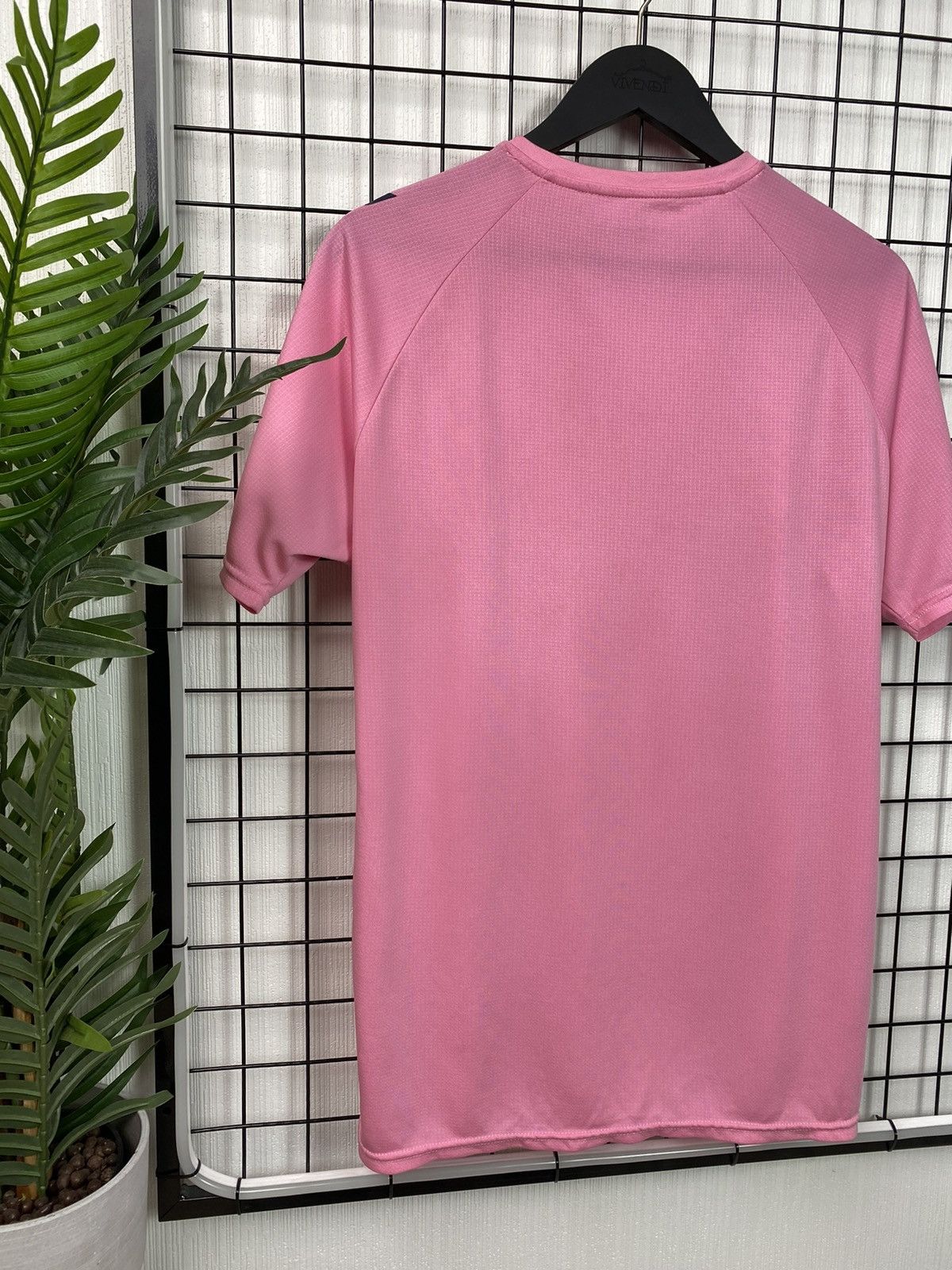 Other Everton soccer jersey 2020 2021 M pink Blokecore football Size US M / EU 48-50 / 2 - 22 Thumbnail