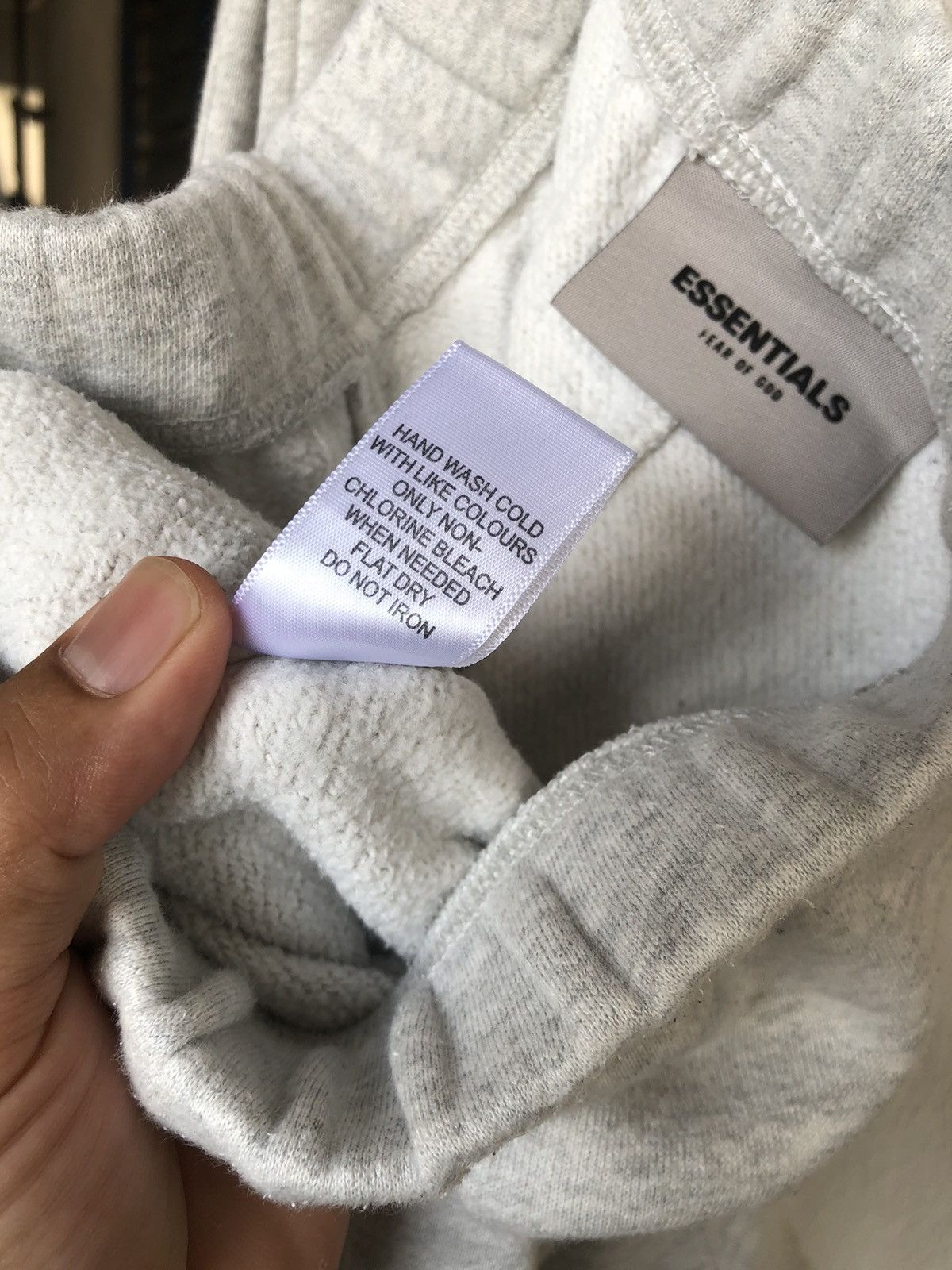 Essentials Essentials x Fear of God Gray Core Sweatpants Size US 33 - 16 Thumbnail