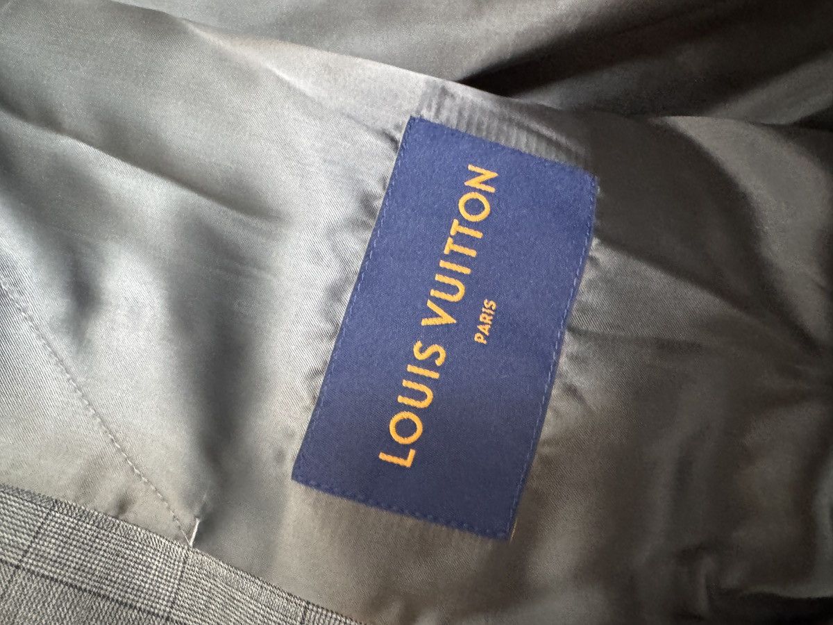 Louis Vuitton Louis Vuitton Damier Tailored Grey Track Suit - Size M Size US M / EU 48-50 / 2 - 12 Thumbnail
